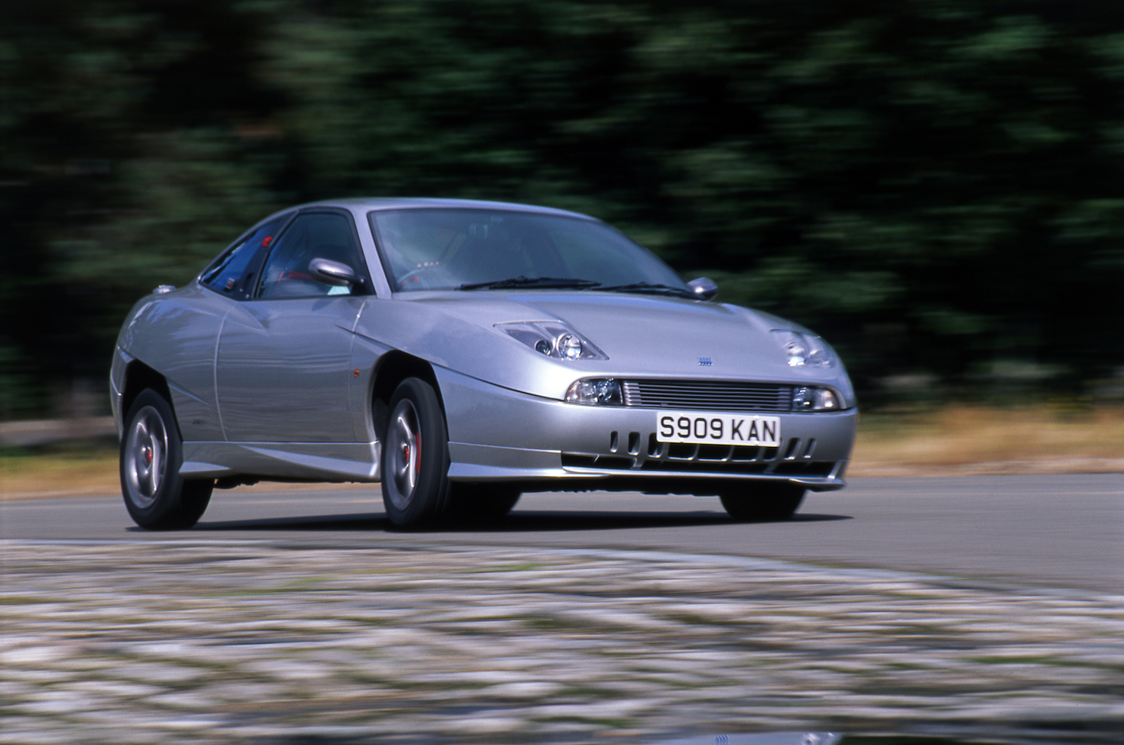 Classic & Sports Car – 19 undervalued classics from the 1990s