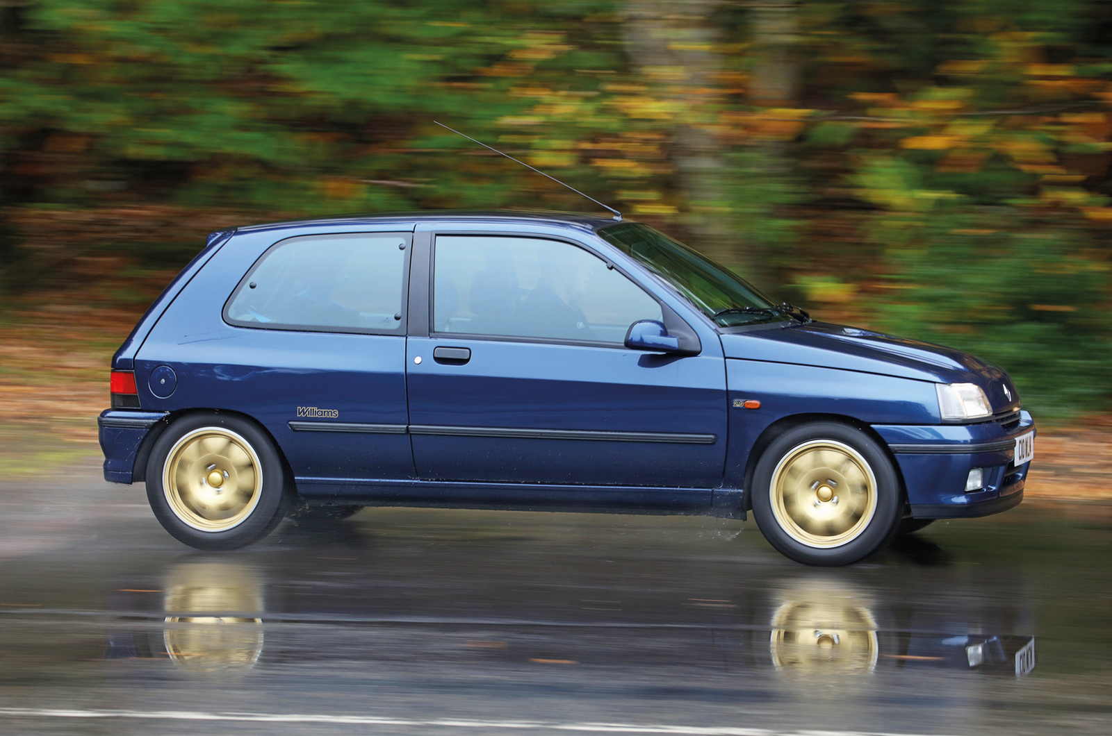 Classic & Sports Car – 19 undervalued classics from the 1990s