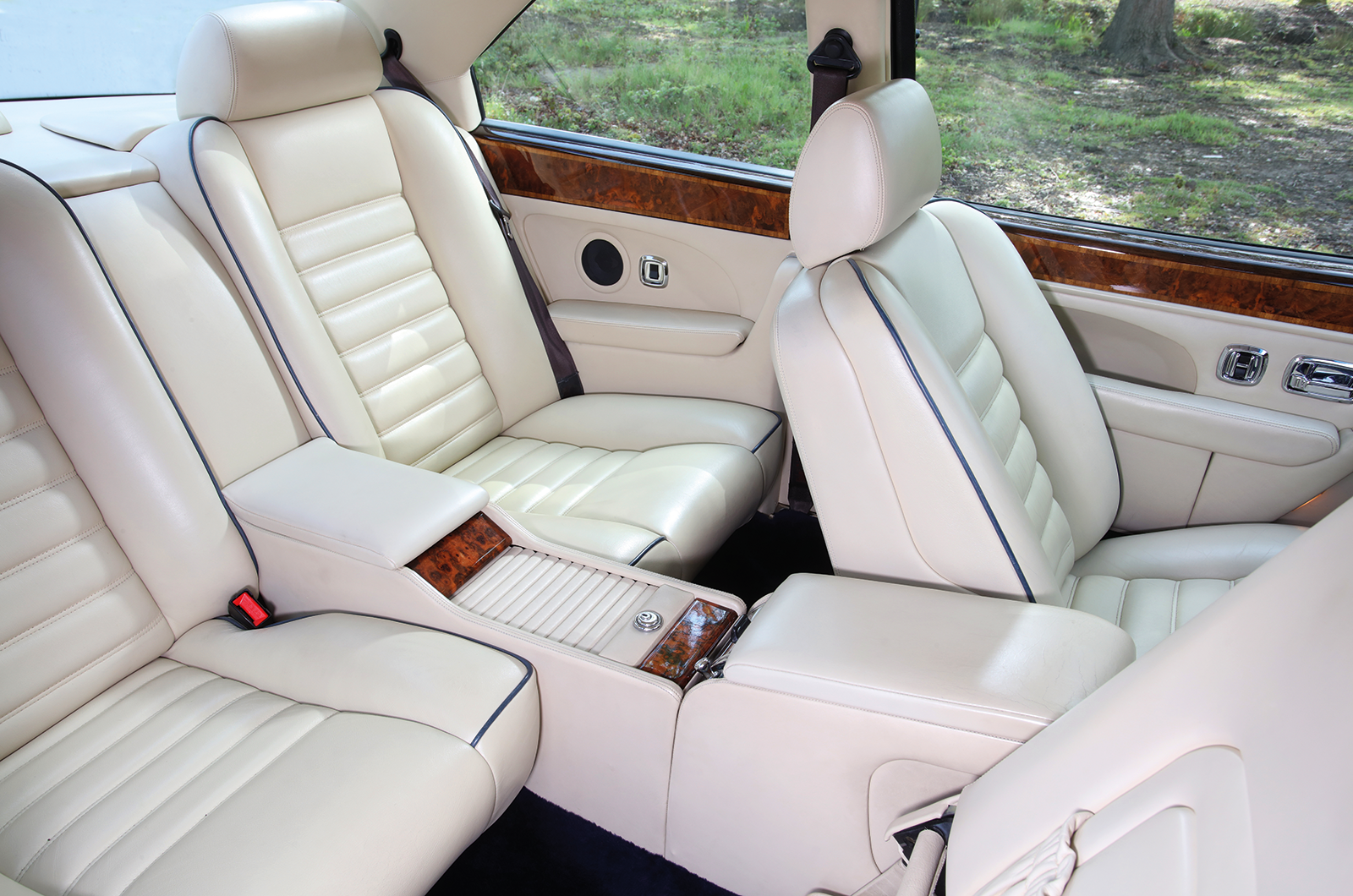 Classic & Sports Car – Bentley at 100: R-type Continental vs Continental R