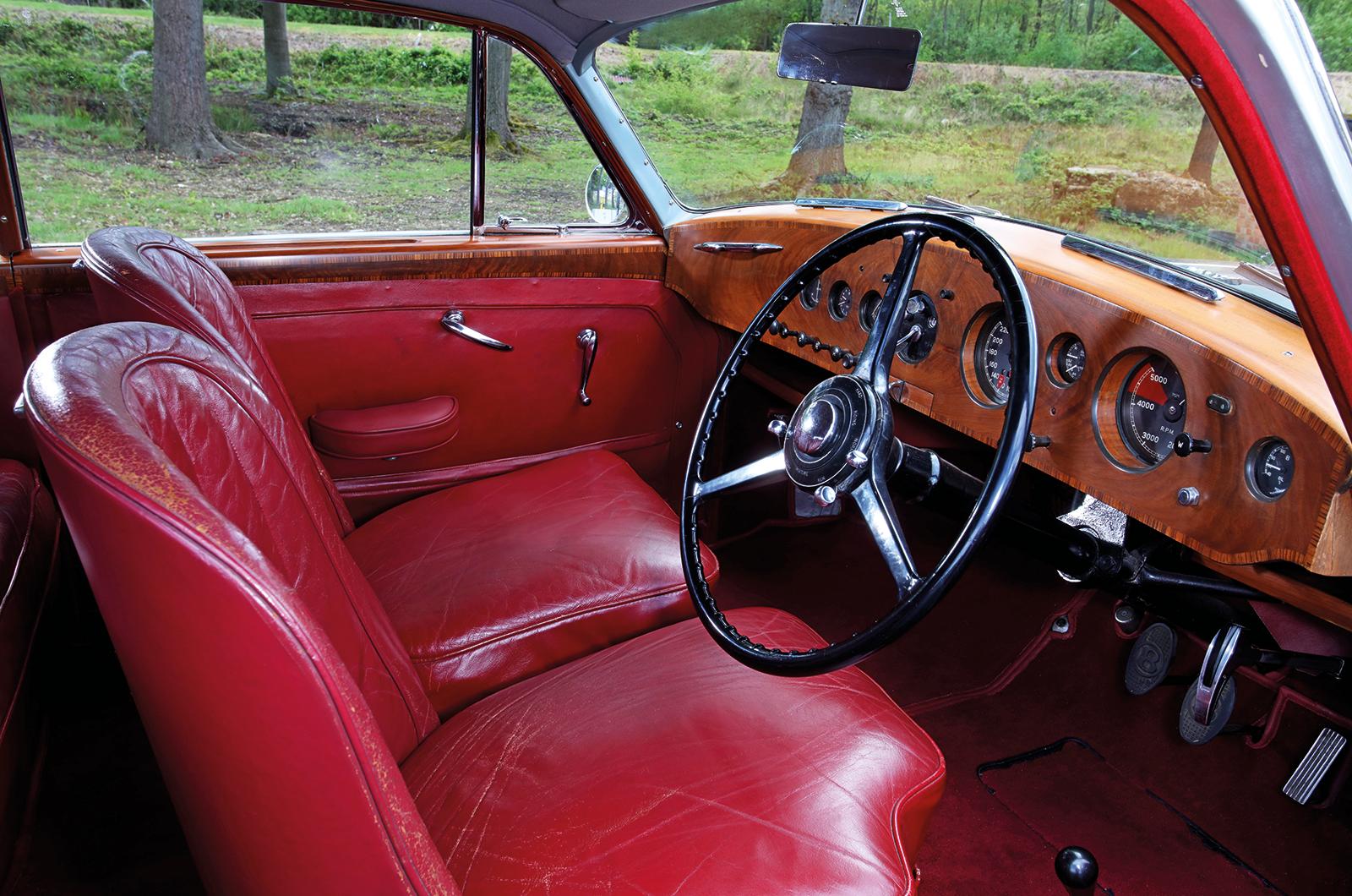 Classic & Sports Car – Bentley at 100: R-type Continental vs Continental R