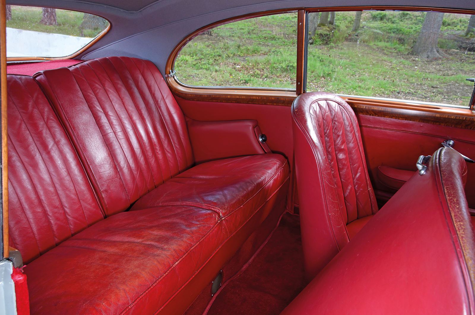 Classic & Sports Car – Bentley at 100: R-type Continental vs Continental R