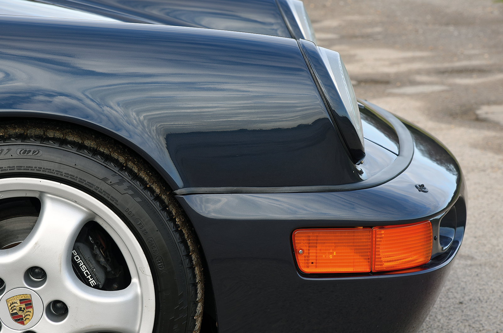 Classic & Sports Car – Buyer’s guide: Porsche 964