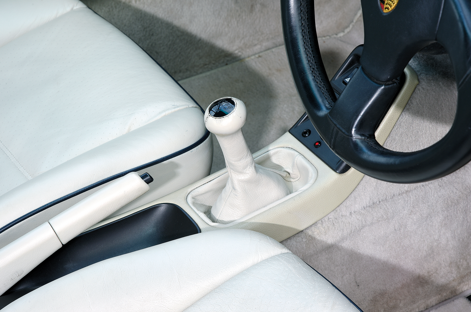 Classic & Sports Car – Buyer’s guide: Porsche 964