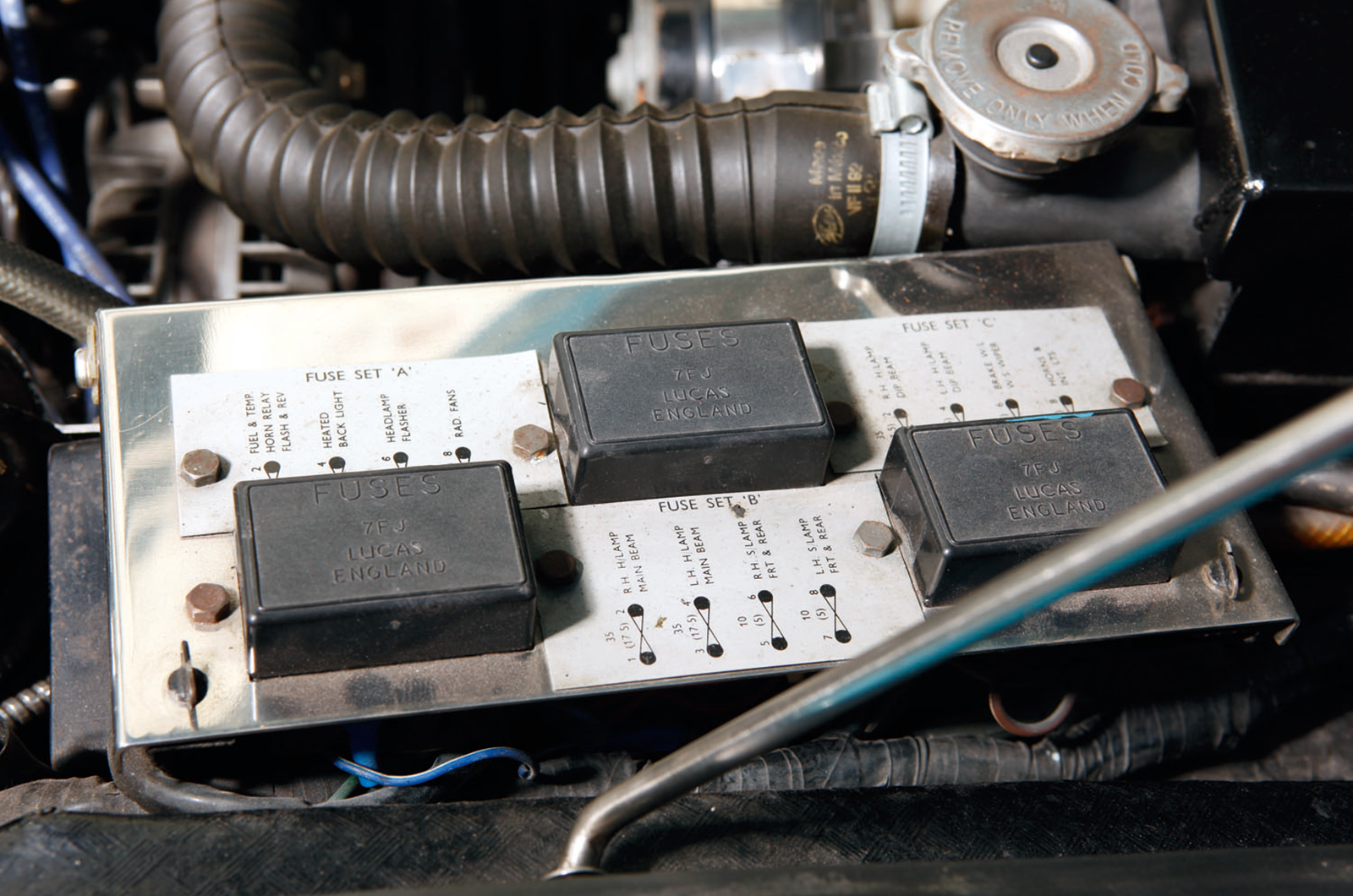 Classic & Sports Car – Buyer’s guide: Jensen Interceptor and FF