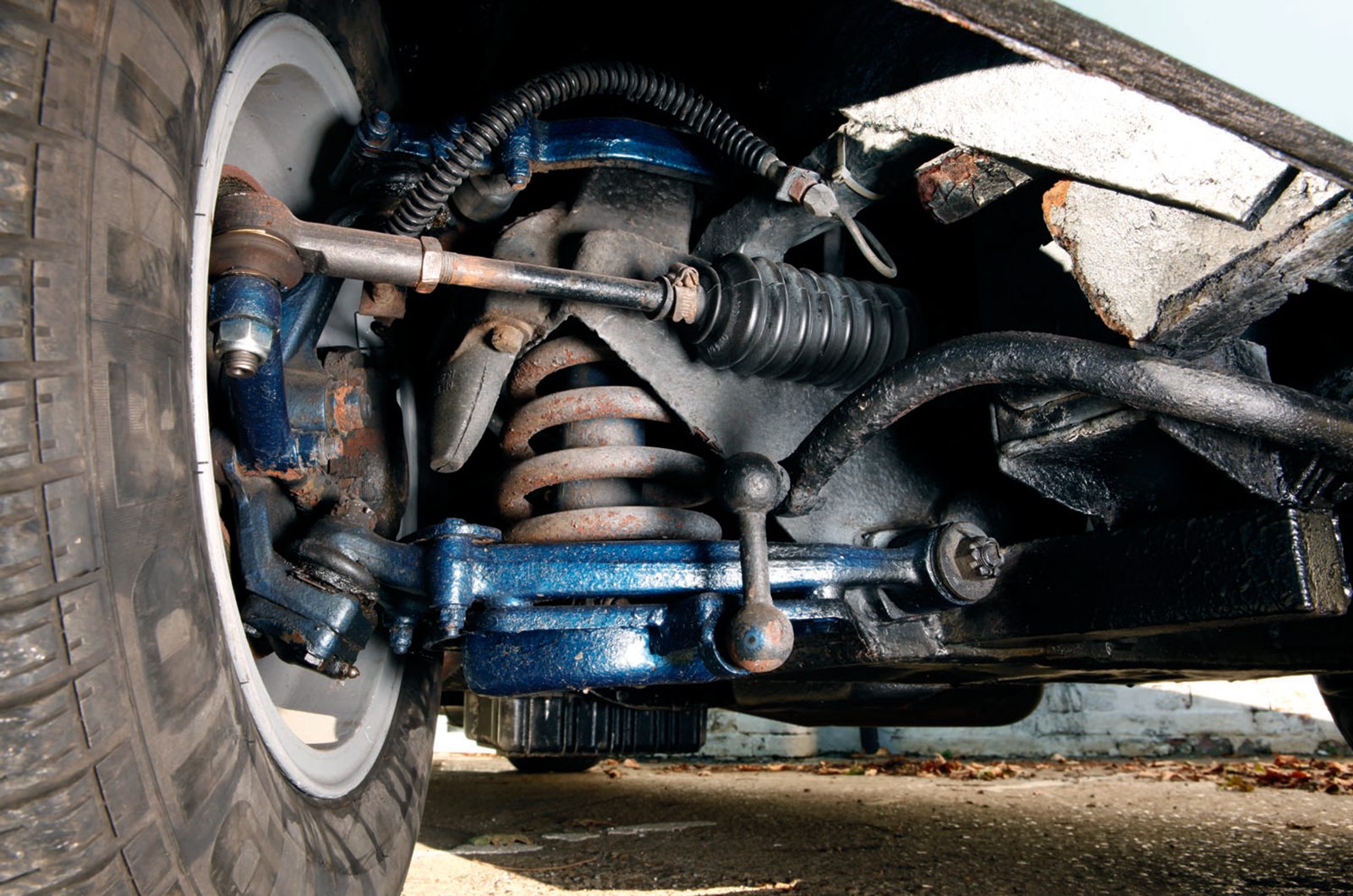 Classic & Sports Car – Buyer’s guide: Jensen Interceptor and FF