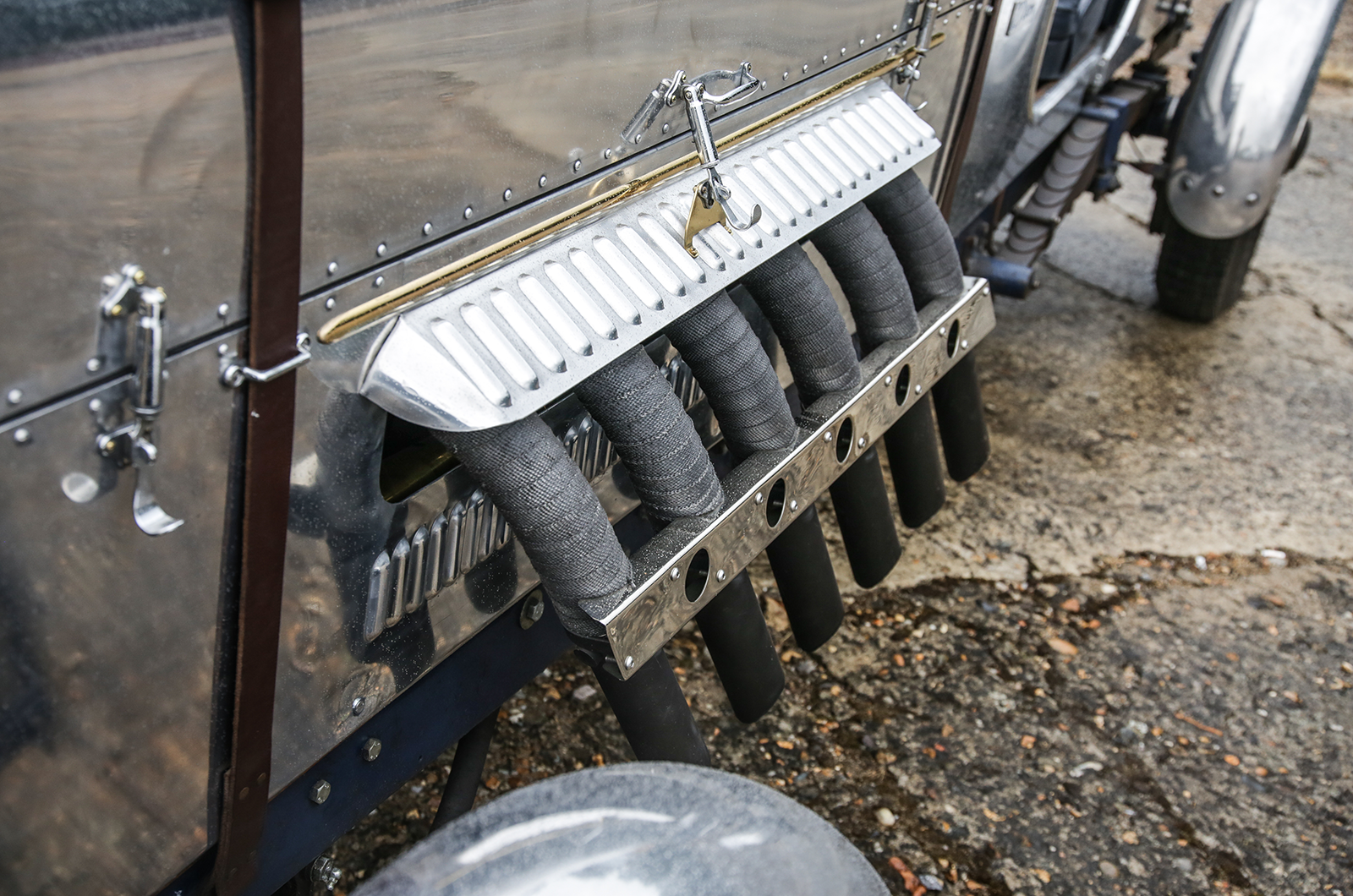 Classic & Sports Car – Unique aero-engined Minerva roars to auction