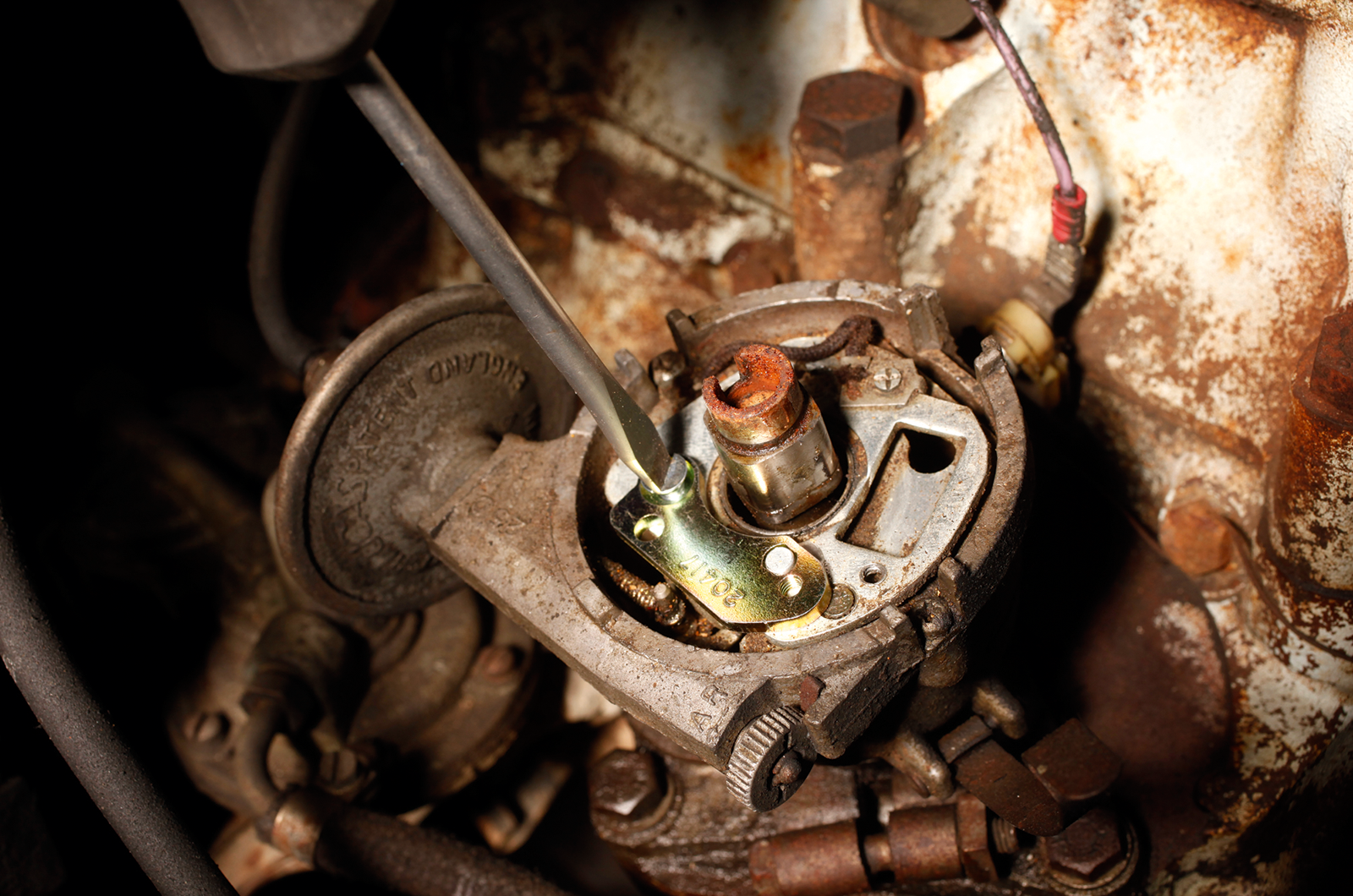 Classic & Sports Car – How to… fit electronic ignition to your classic car