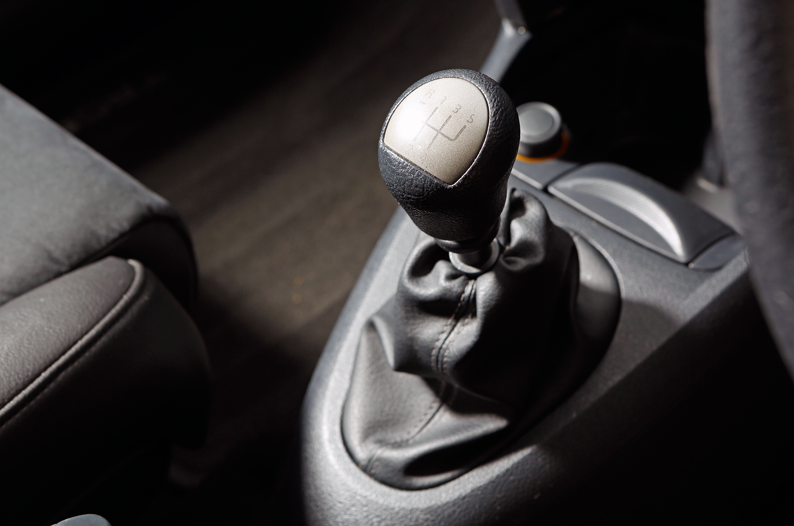 Classic & Sports Car – Buyer’s guide: Renault Clio 172/182