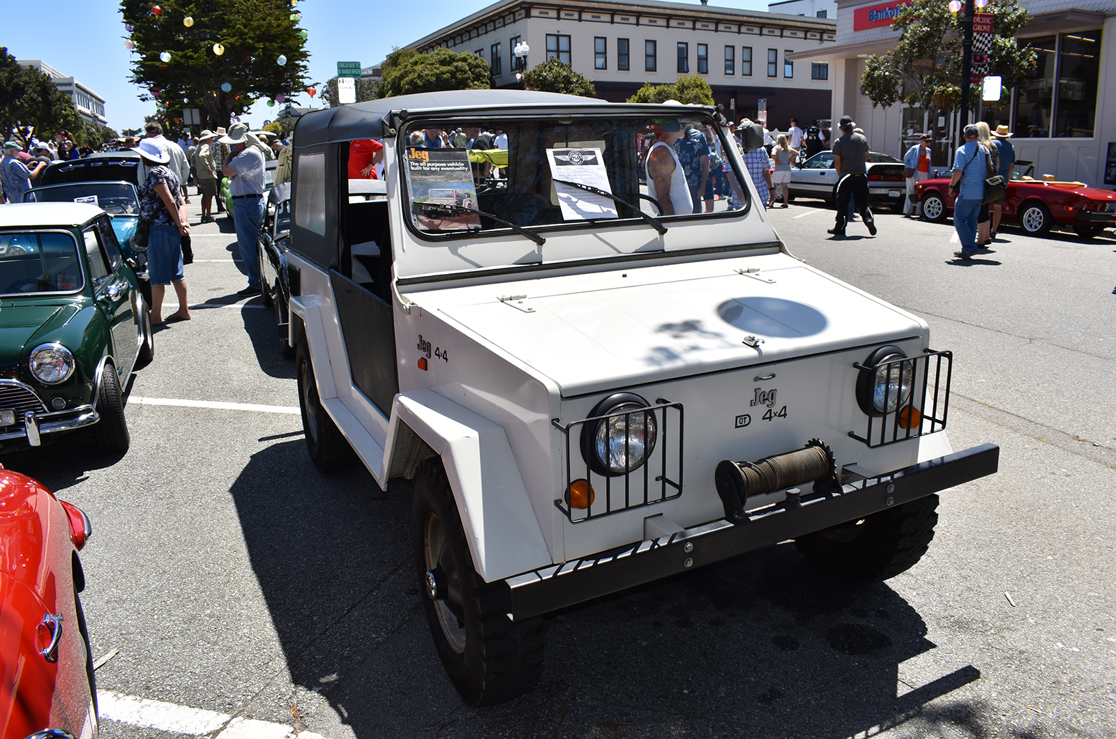Classic & Sports Car – Little Car Show makes a big impact in Monterey