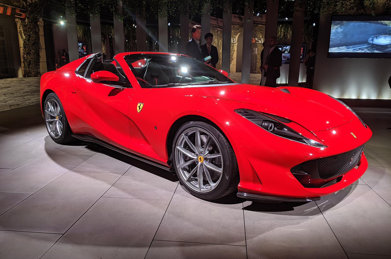 Classic & Sports Car – Inside Universo Ferrari