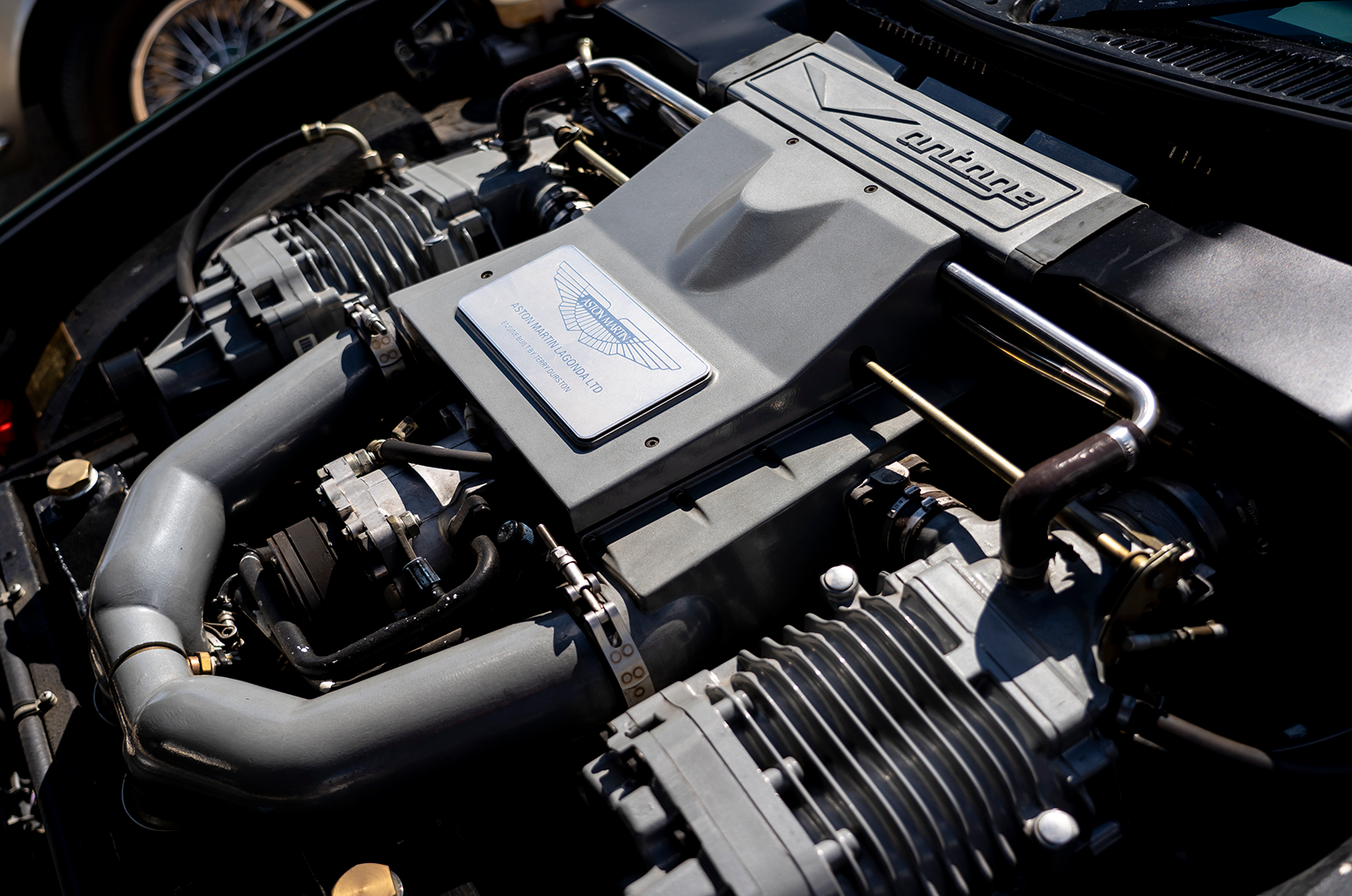 Classic & Sports Car – Aston Martin drive