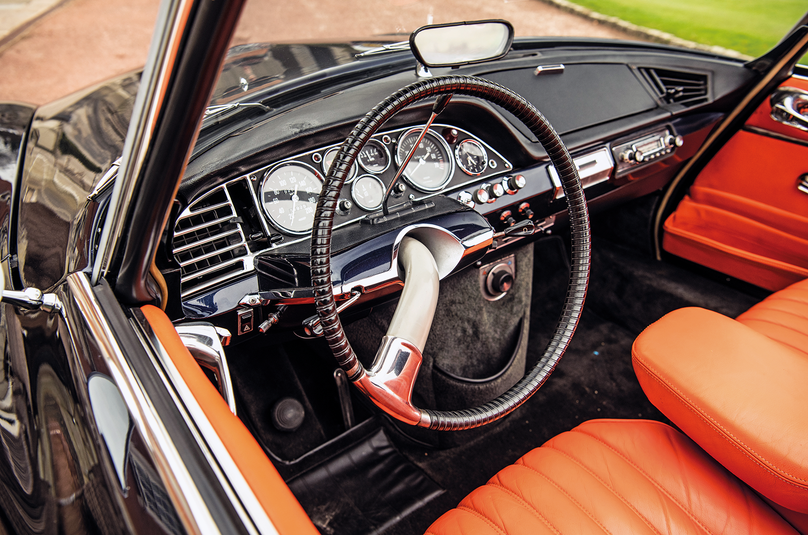 Classic & Sports Car – Dream drop-tops: Aston vs Mercedes vs Citroën vs Jensen vs Rolls