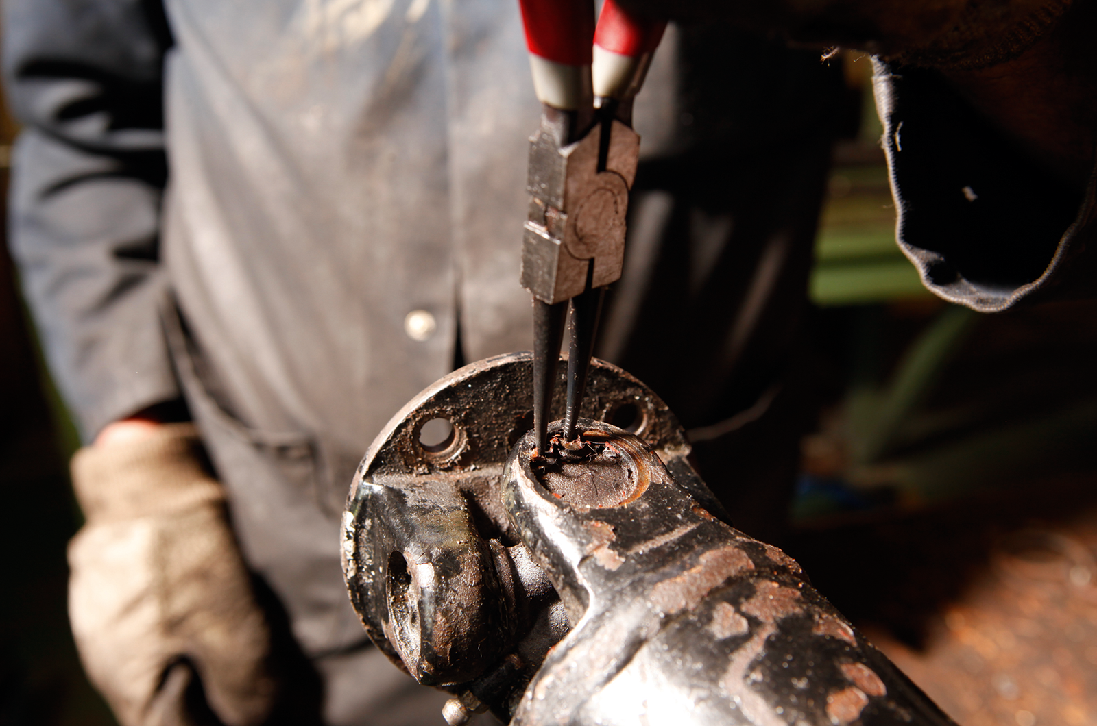 Classic & Sports Car – How to… overhaul a propshaft on your classic car