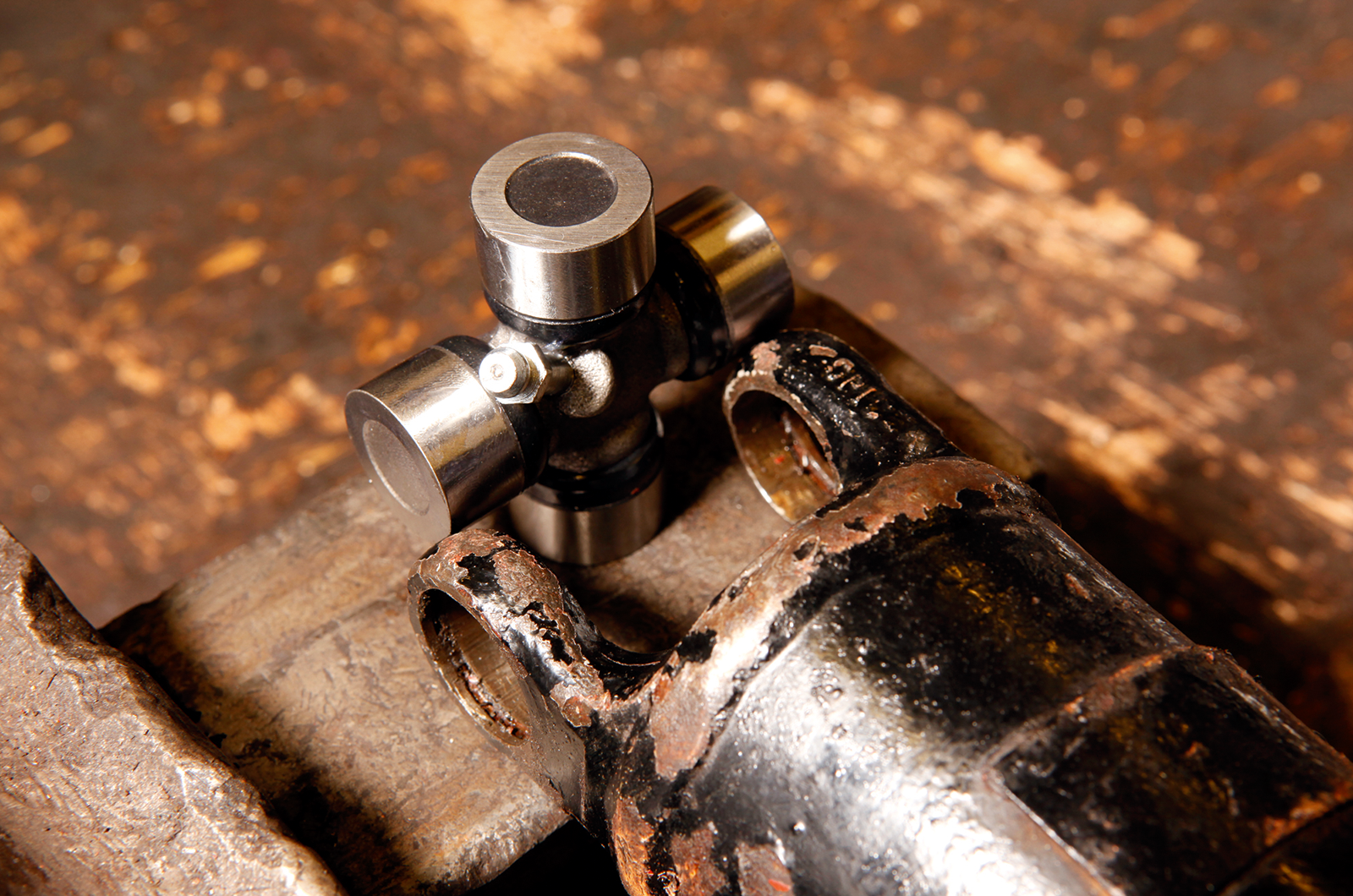 Classic & Sports Car – How to… overhaul a propshaft on your classic car