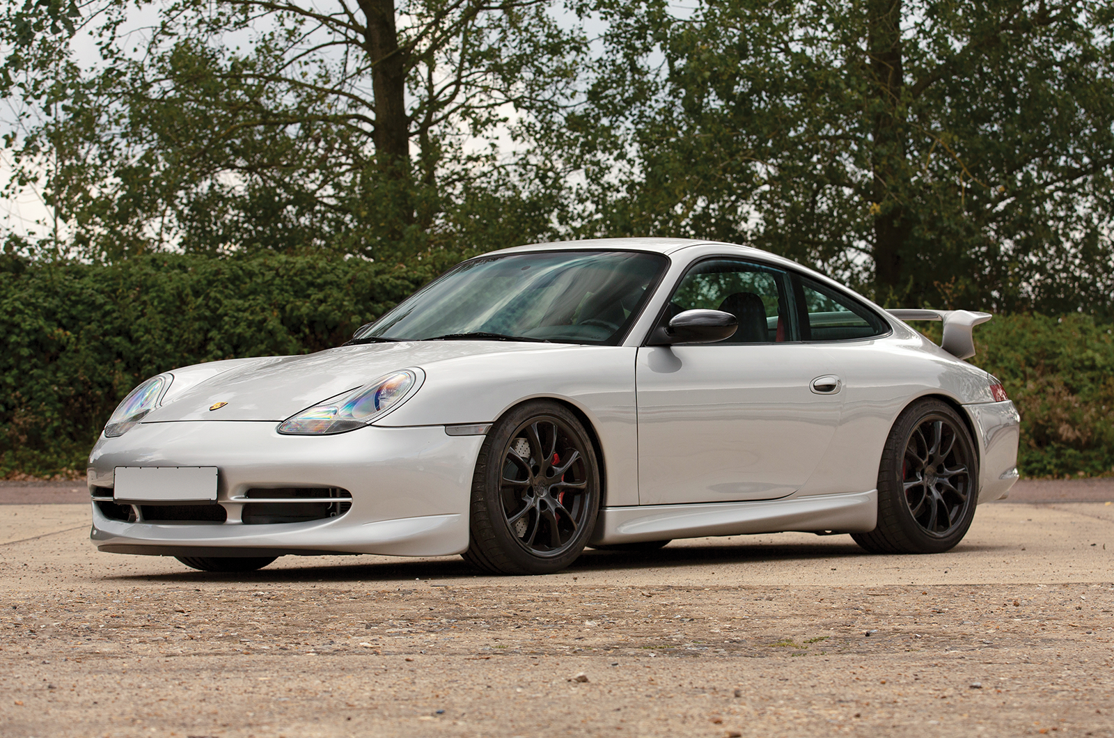 Classic & Sports Car – E30 M3 leads modern-classic charity fundraiser