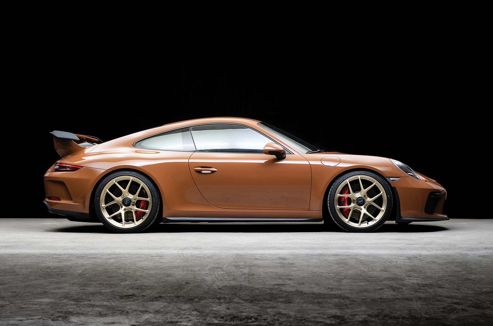 Classic & Sports Car – E30 M3 leads modern-classic charity fundraiser