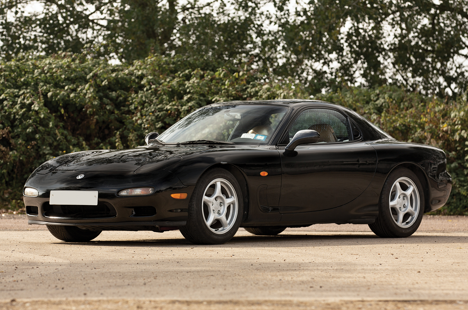 Classic & Sports Car – E30 M3 leads modern-classic charity fundraiser