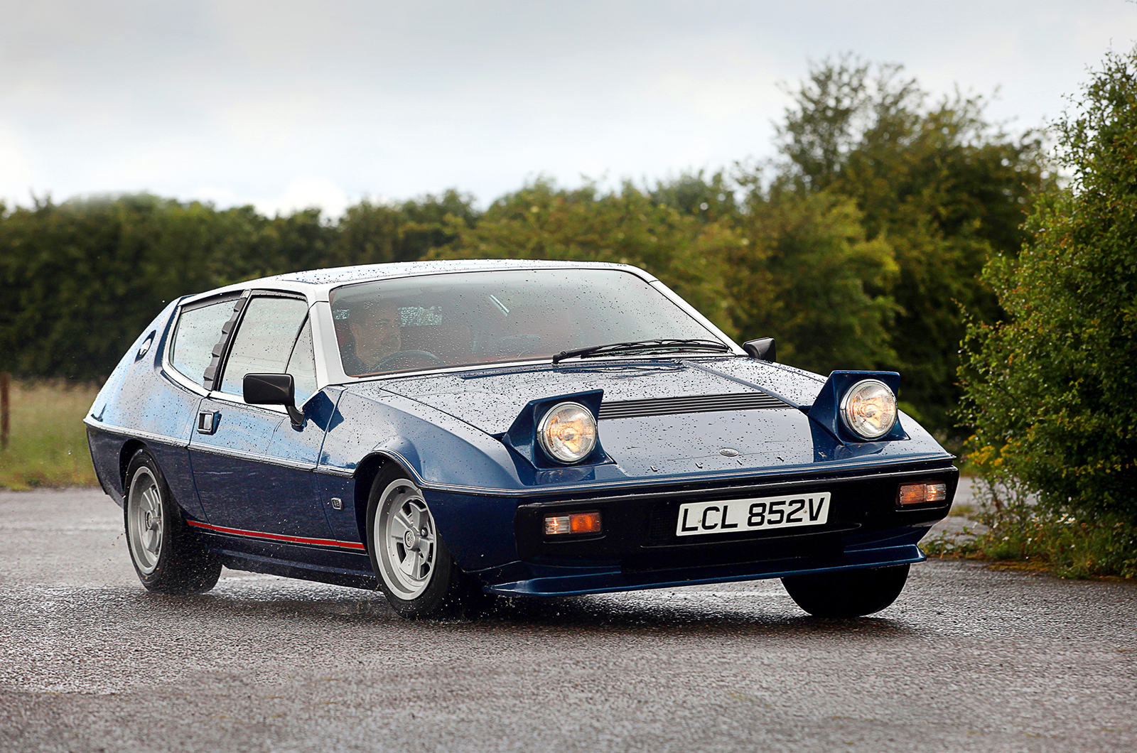 Classic & Sports Car – Luxury coupés: Mercedes 230CE vs Lotus Elite vs Lancia Gamma