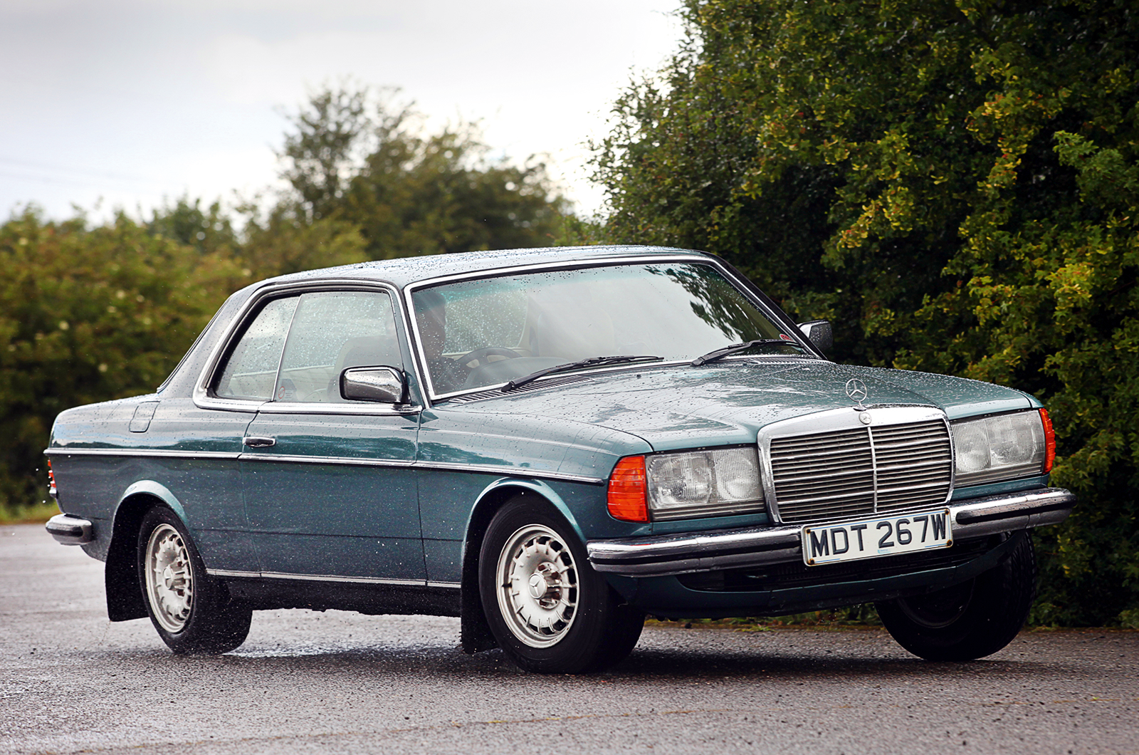 Classic & Sports Car – Luxury coupés: Mercedes 230CE vs Lotus Elite vs Lancia Gamma