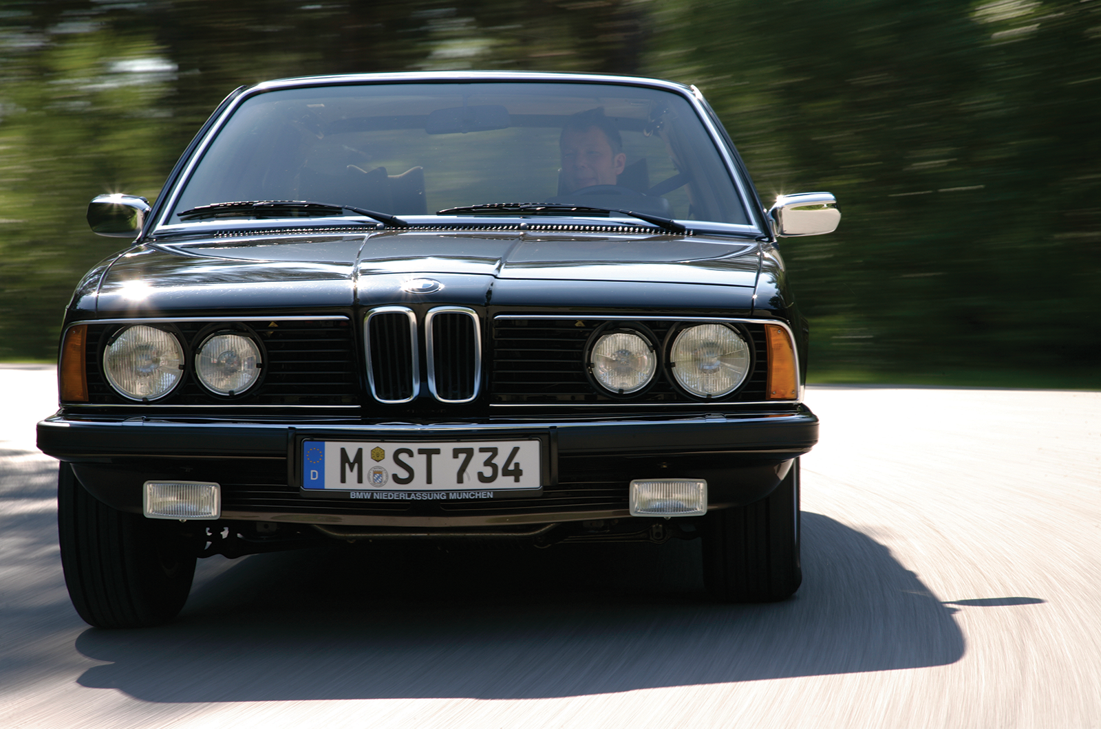 Classic & Sports Car – Pride of Bavaria: driving the BMW 7 Series