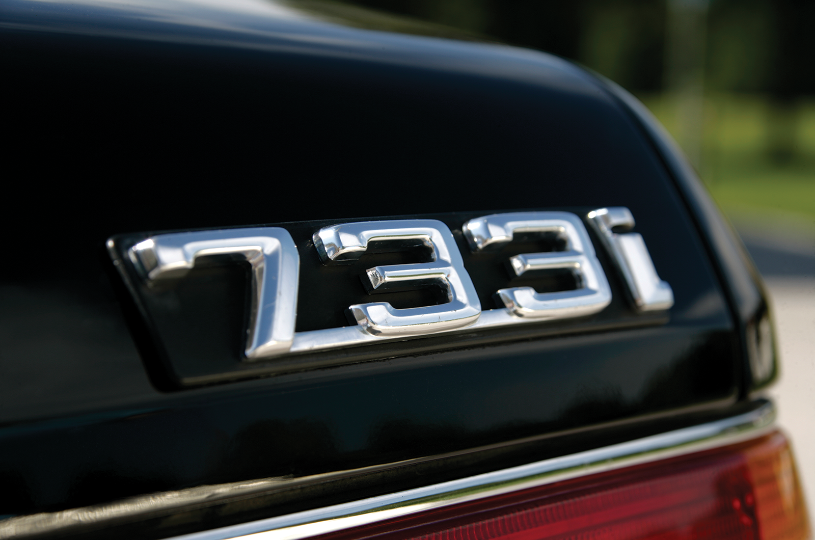 Classic & Sports Car – Pride of Bavaria: driving the BMW 7 Series