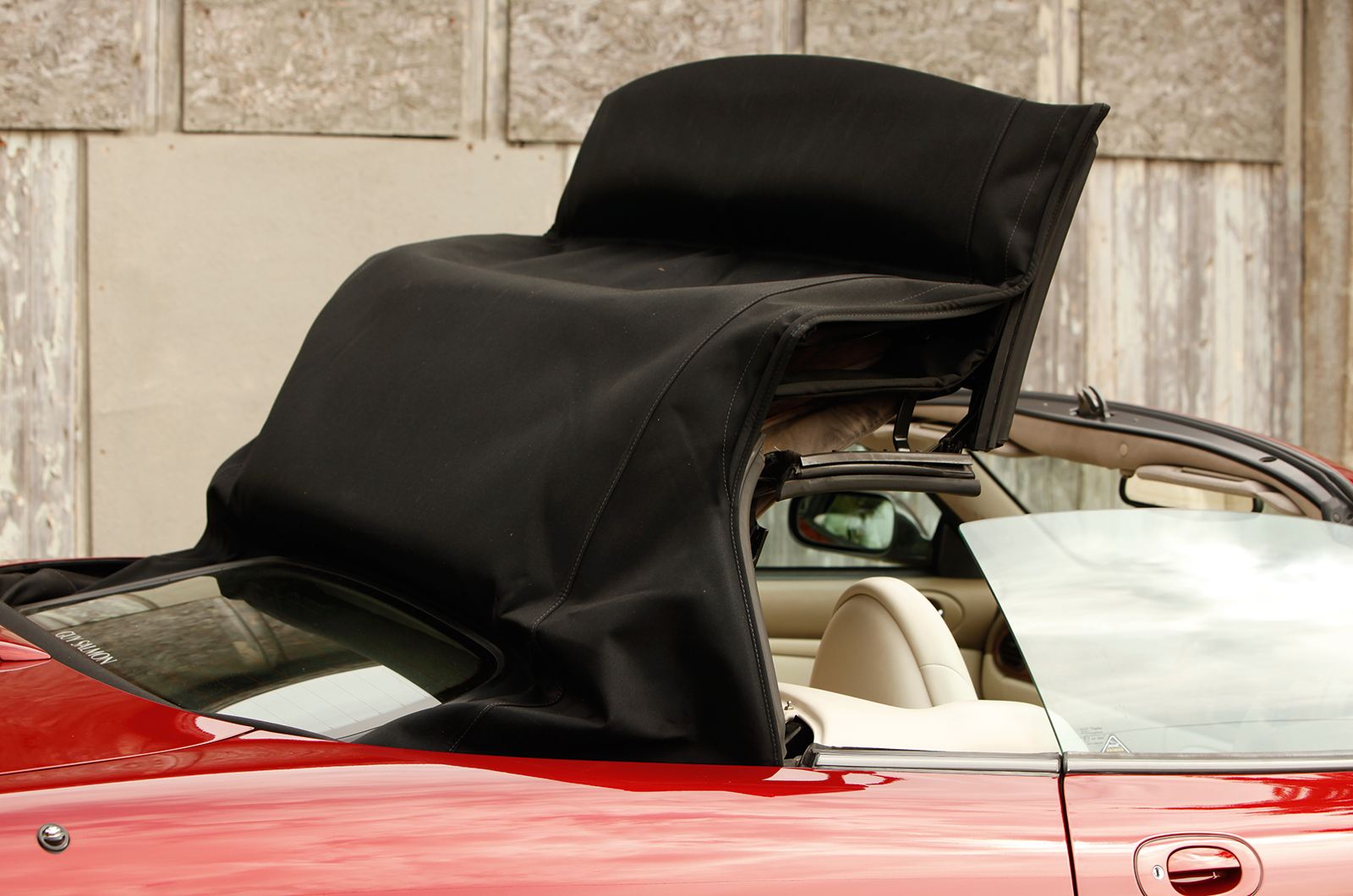 Classic & Sports Car – Jaguar XK8/XKR