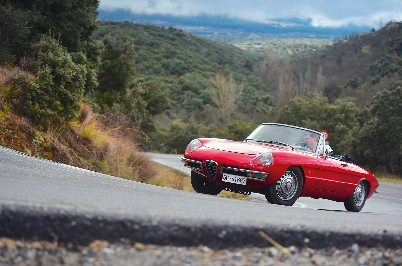 Classic & Sports Car – Dream drive: Alfa Romeo Duetto 1600
