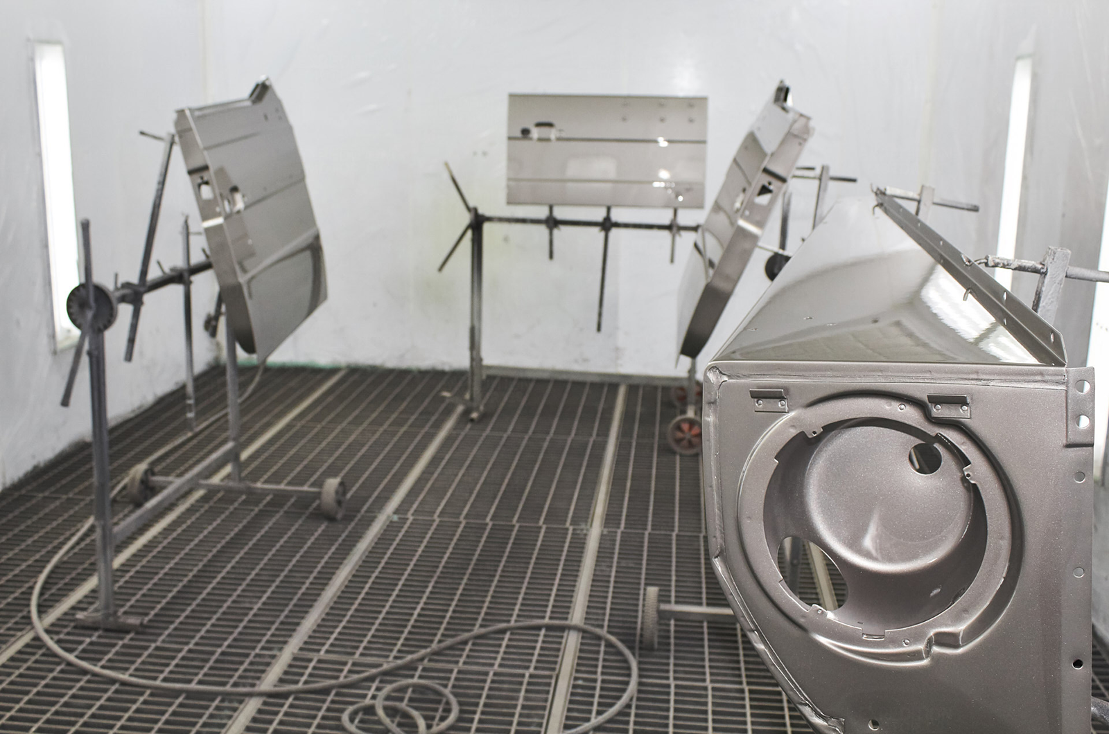 Classic & Sports Car – Tell us you don’t want these super-cool restored G-Wagens