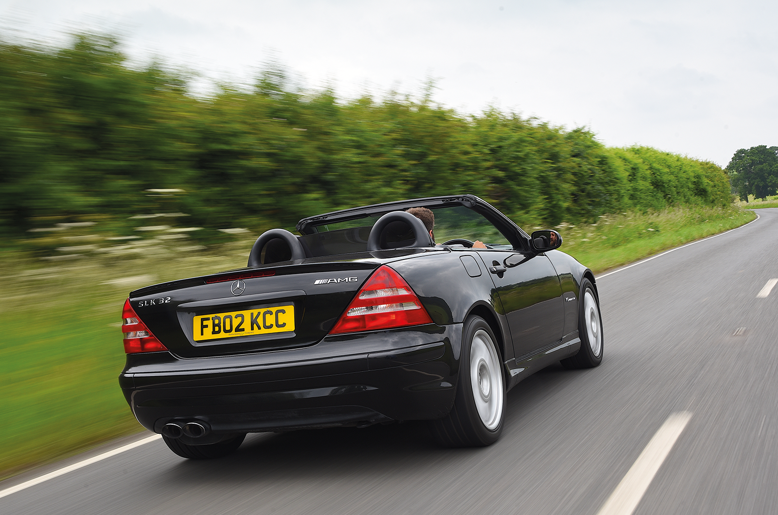 Classic & Sports Car – Natural brawn thrillers: Mercedes-Benz SLK32 AMG vs BMW Z3 M Roadster