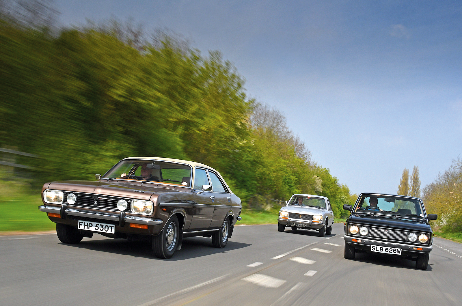 Classic & Sports Car – This is the modern world: Chrysler 2 Litre, Peugeot 504GL & Fiat 132