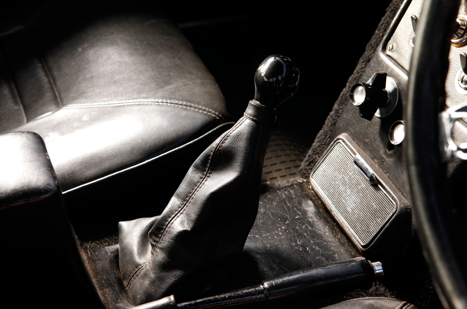 Classic & Sports Car – Buyer’s guide: Reliant Scimitar GTE