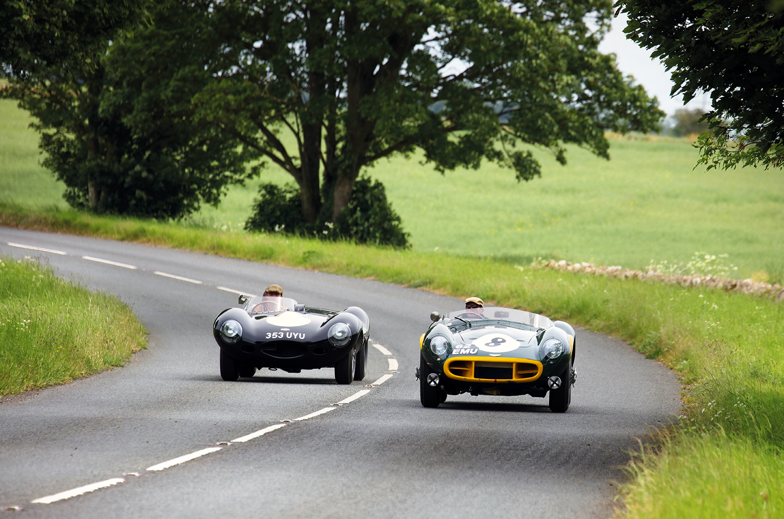 Classic & Sports Car – Jaguar D-type vs Aston Martin DB3S: Won for the road