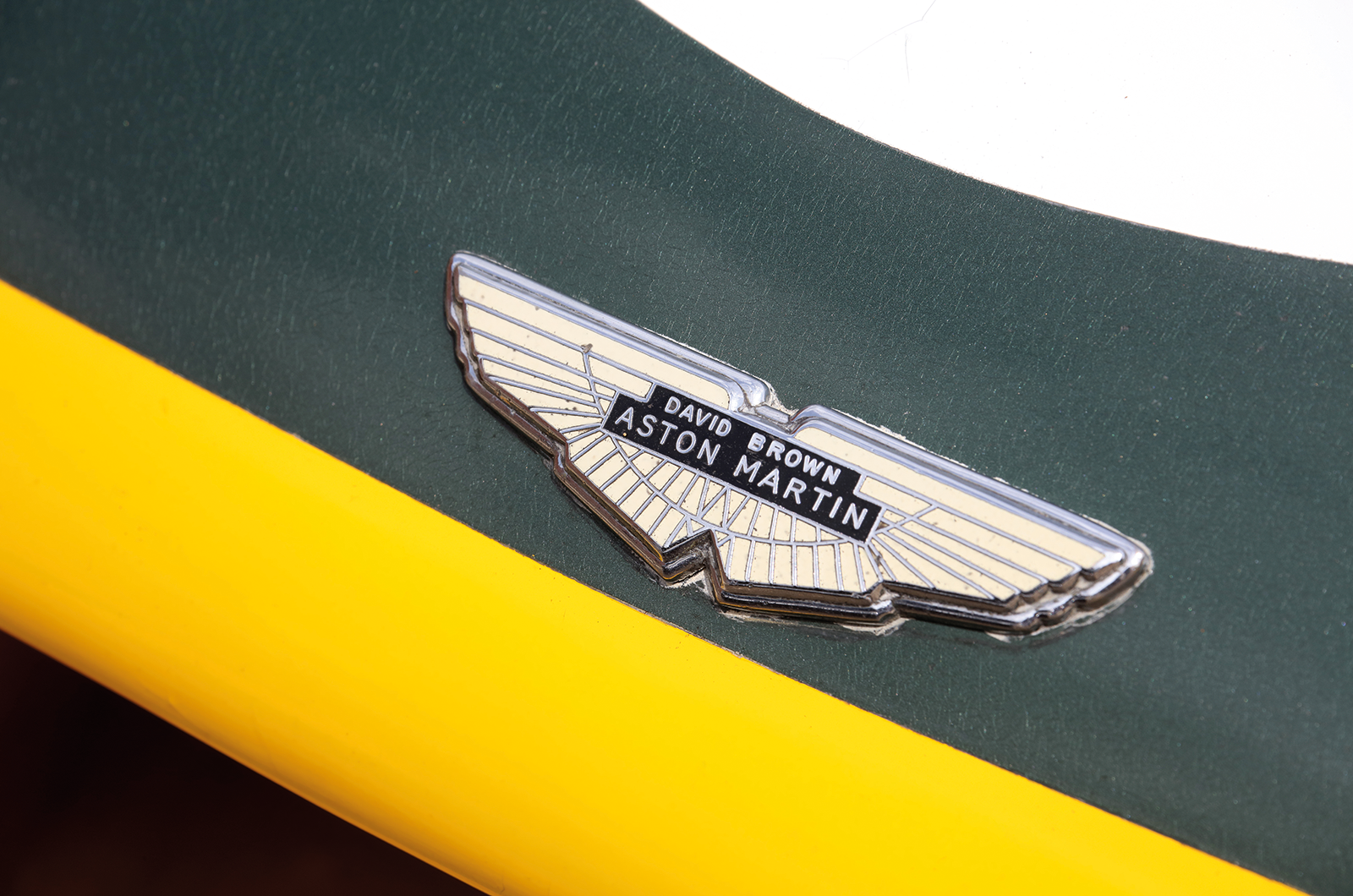 Classic & Sports Car – Jaguar D-type vs Aston Martin DB3S: Won for the road