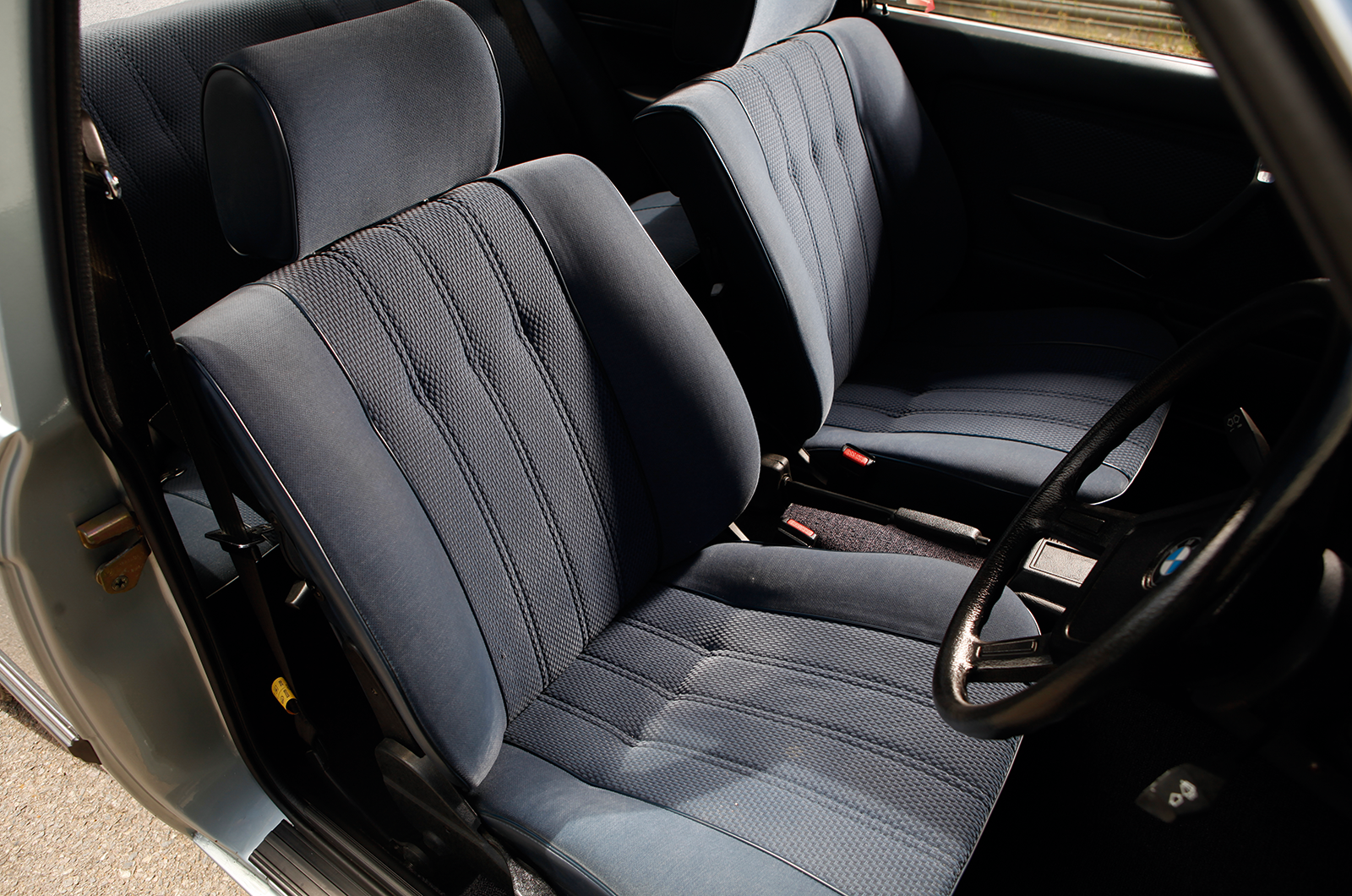 Classic & Sports Car – Buyer’s guide: BMW E21 3 Series