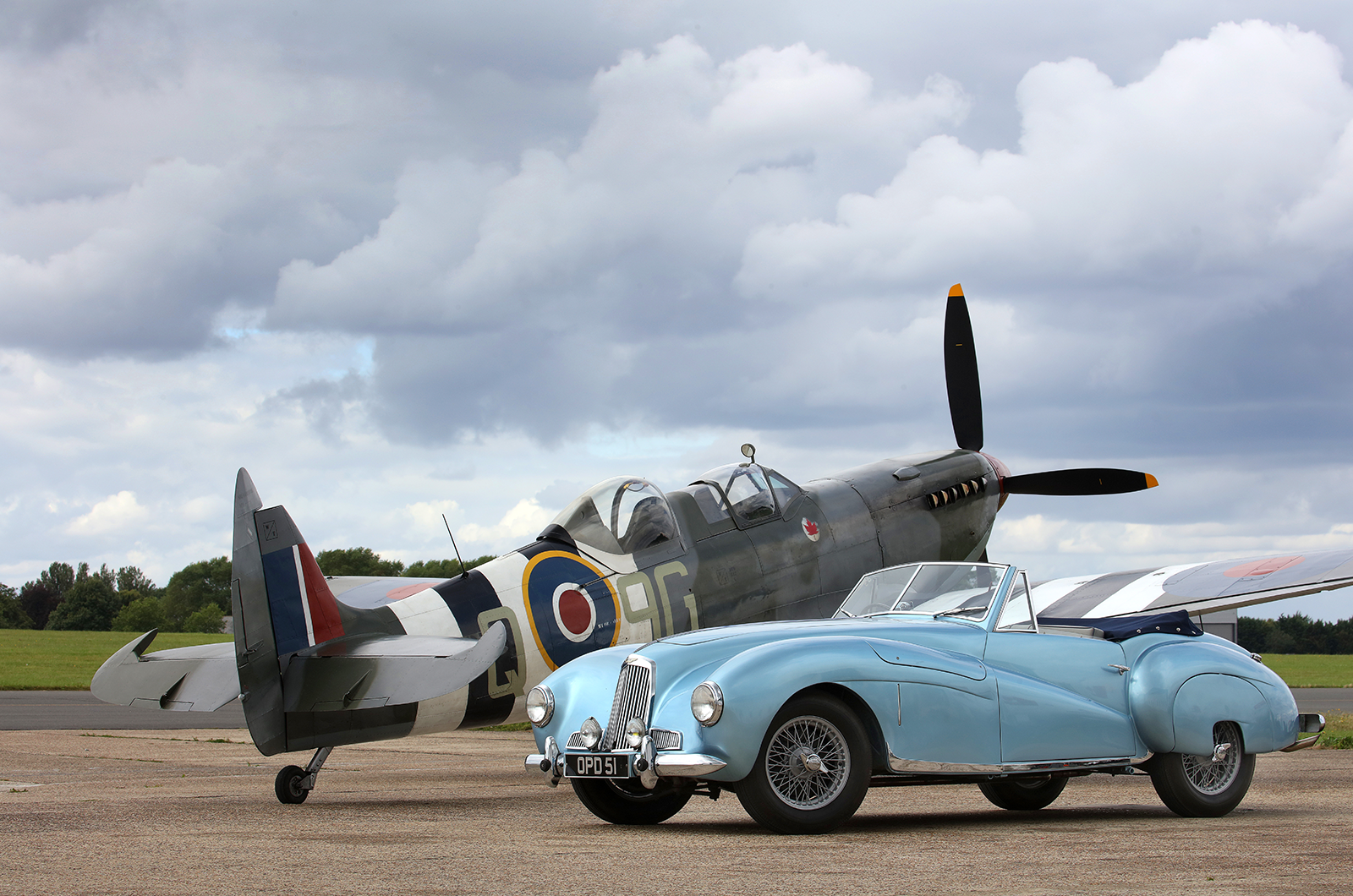 Classic & Sports Car – Aston Martin DB1: inherited beauty