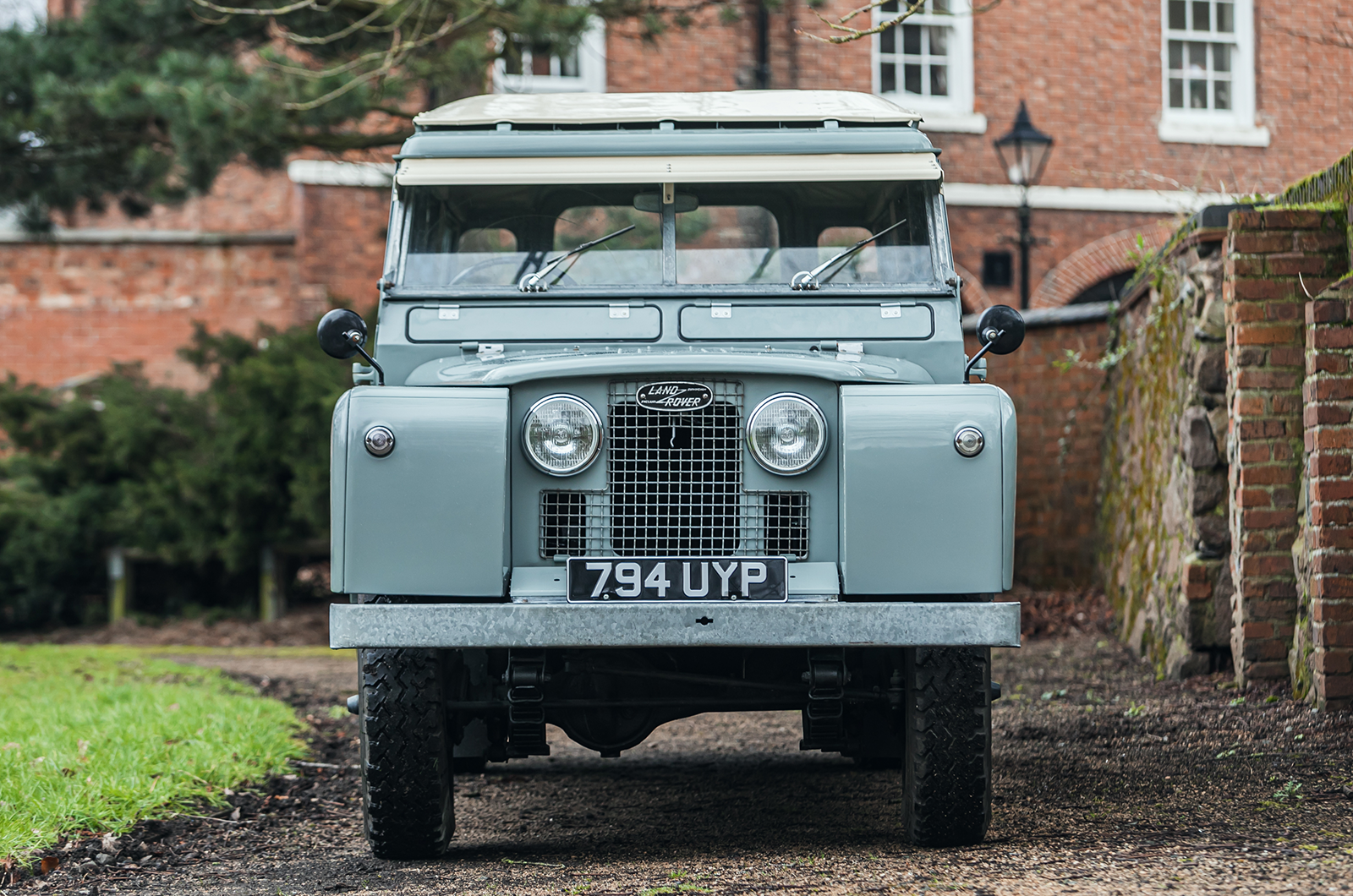 Classic & Sports Car – This super-early Series II Land Rover could be yours