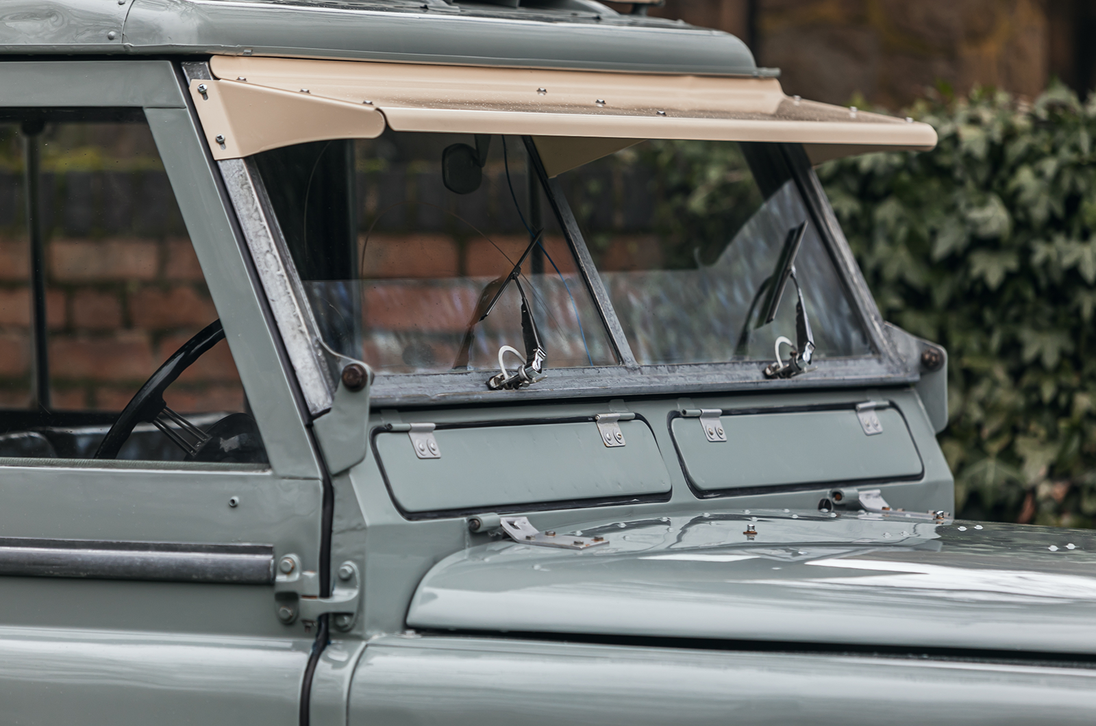 Classic & Sports Car – This super-early Series II Land Rover could be yours