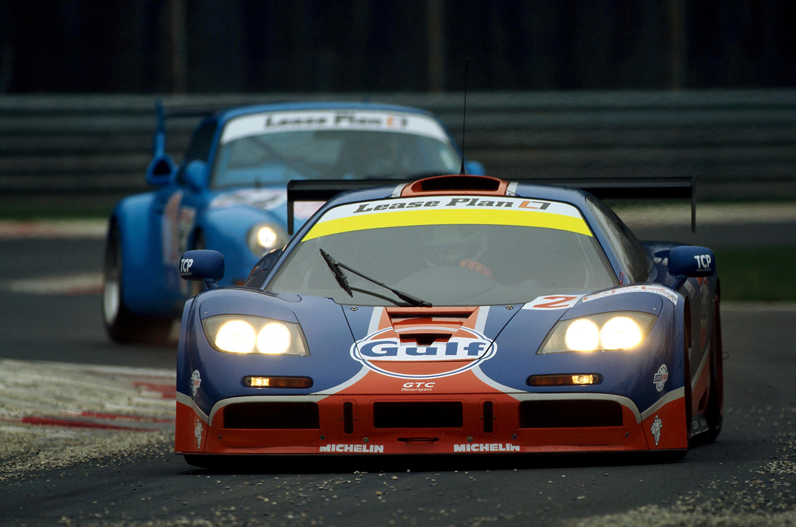 Classic & Sports Car – Gulf’s famous blue and orange is back