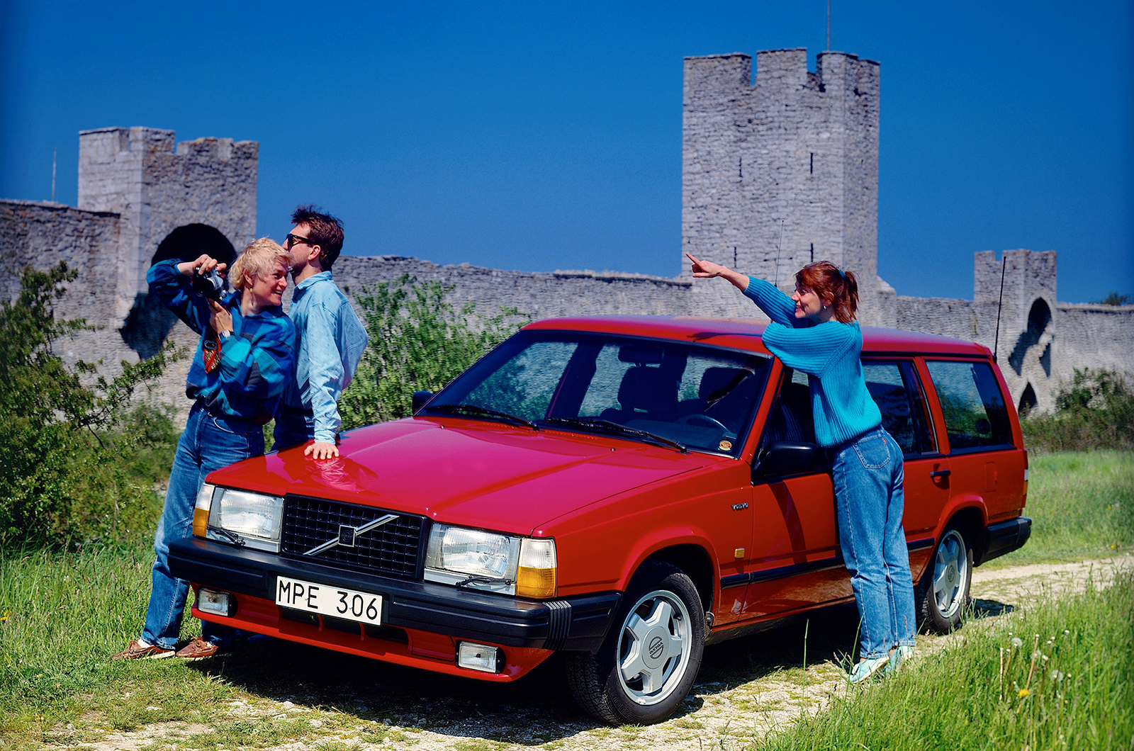 Classic & Sports Car – Guilty pleasures: Volvo 145 and 245