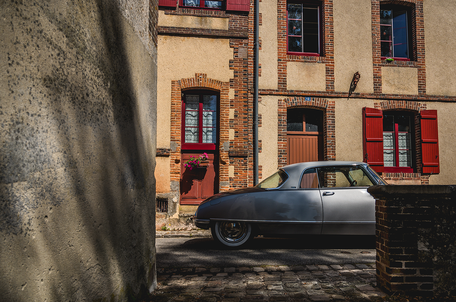 Classic & Sports Car – Grand Palais: the DS coupé Citroën should have made