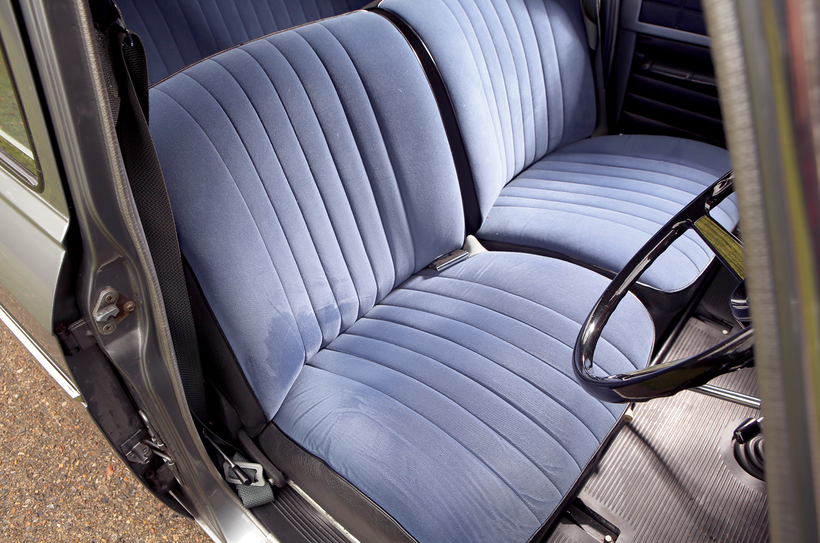 Classic & Sports Car – Buyer’s guide: Renault 8 & Renault 10