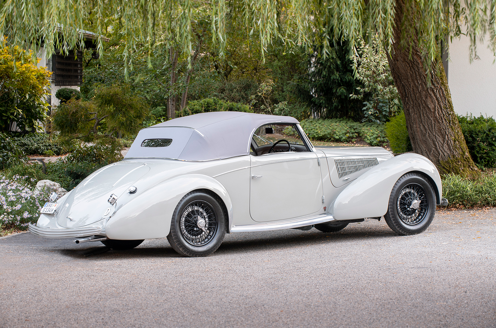 Classic & Sports Car – Unique Alfa duo joins Concours of Elegance line-up