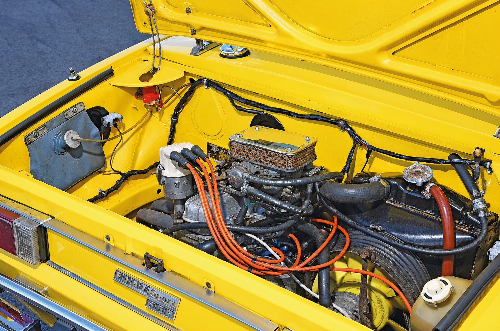 Classic & Sports Car – Baby classic sports cars do battle: Honda S800 Sport vs Fiat 850 Sport Spider vs MG Midget