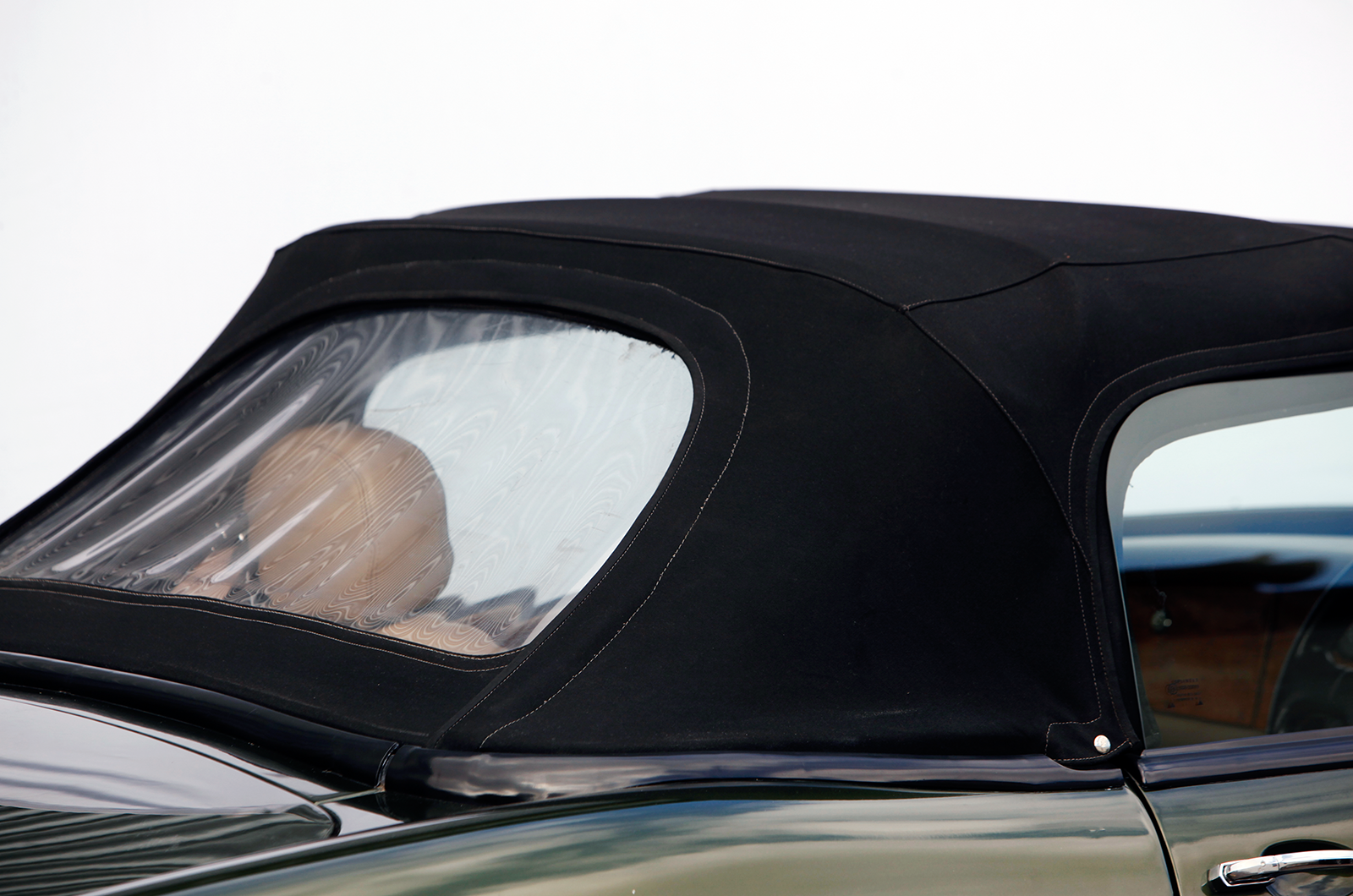 Classic & Sports Car – Buyer’s guide: MG RV8