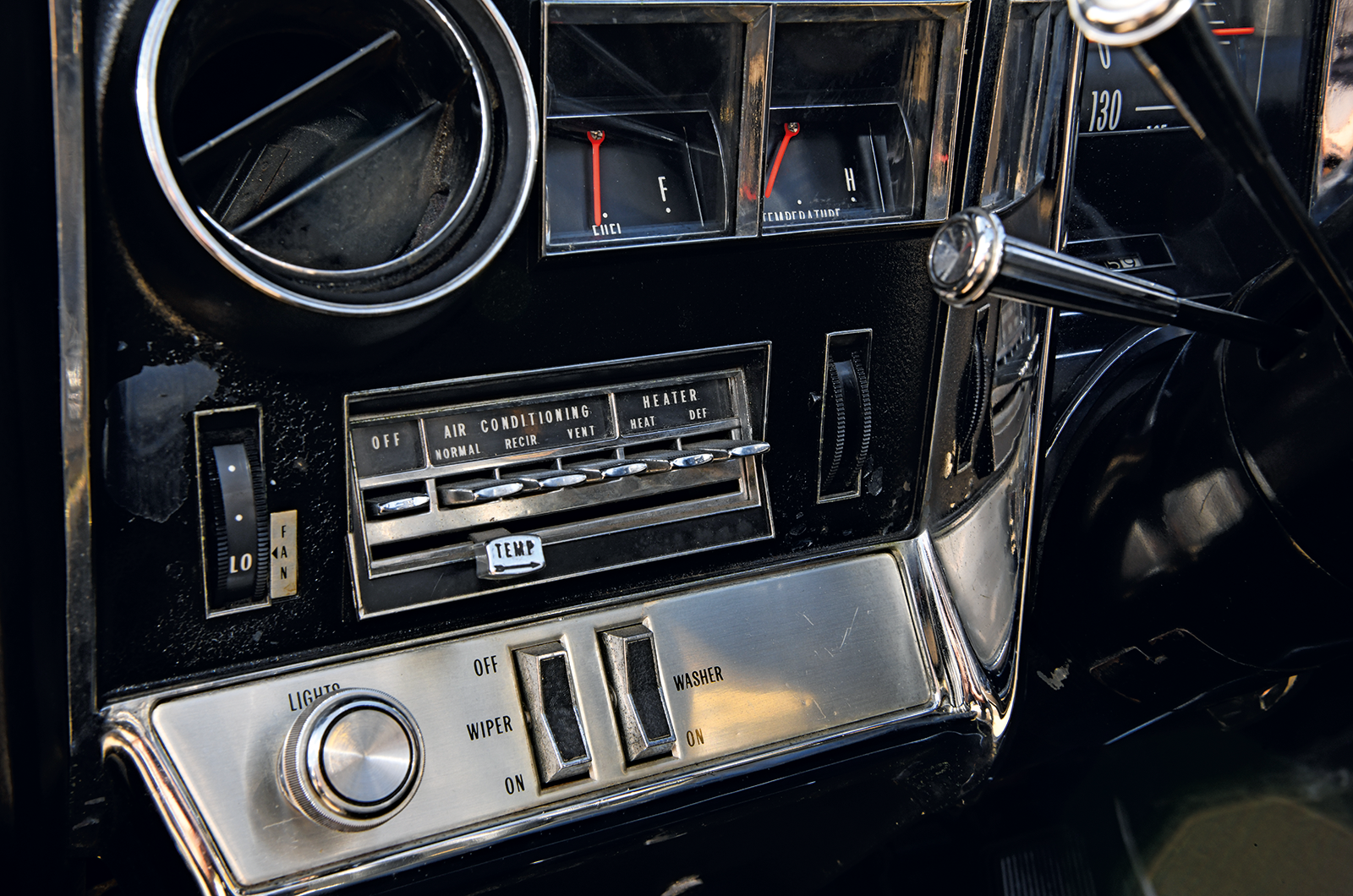 Classic & Sports Car – Mannix Oldsmobile Toronado: the least undercover cop car ever?