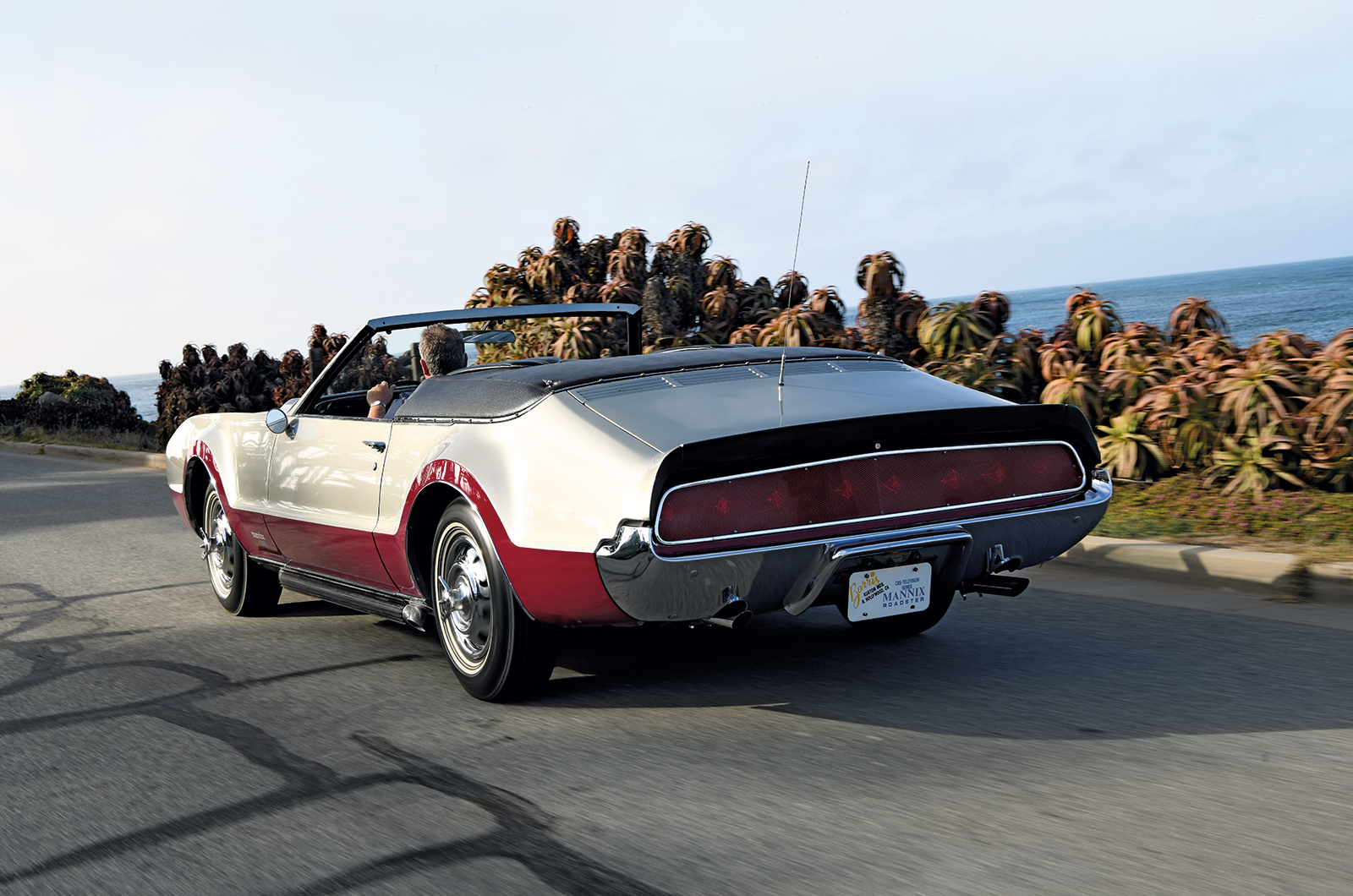 Classic & Sports Car – Mannix Oldsmobile Toronado: the least undercover cop car ever?