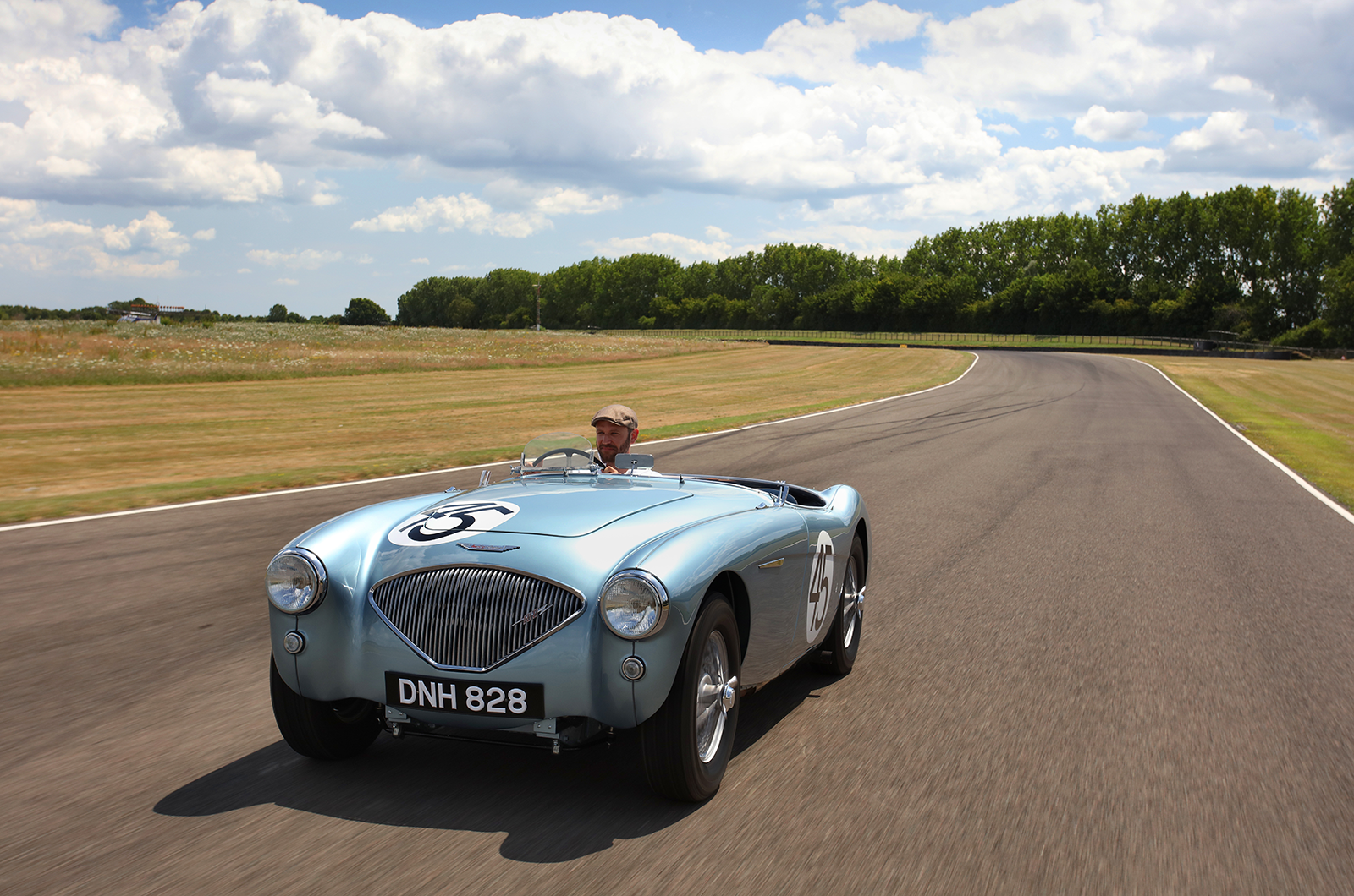 Classic & Sports Car – This unassuming Austin-Healey 100 is a pioneer privateer