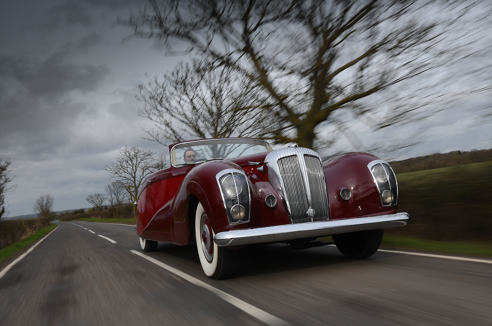 Classic & Sports Car – Whispering giant: Daimler’s Green Goddess