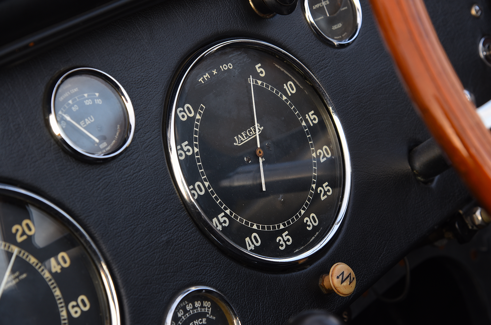 Classic & Sports Car – Bugatti Type 55: a Bug’s life