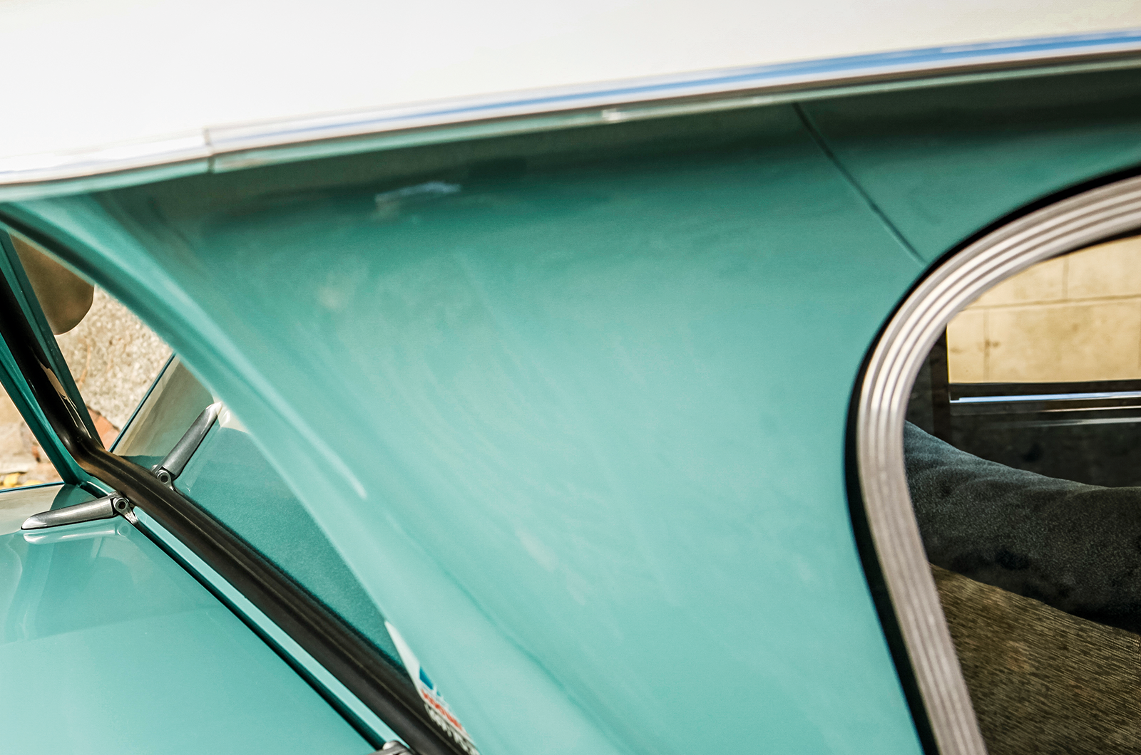 Classic & Sports Car – Citroën Ami 6: baroque and roll